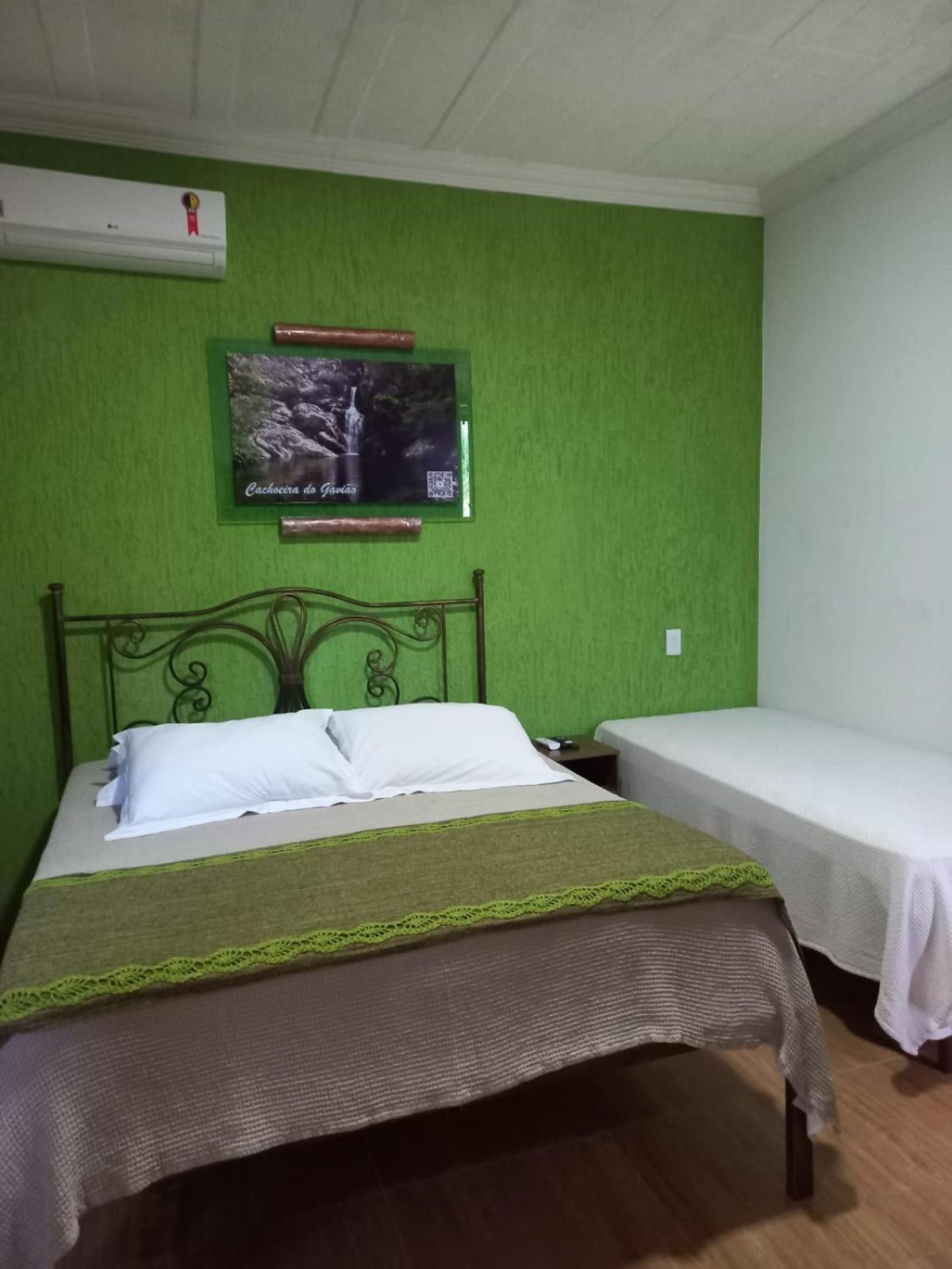 Suite with Balcony - Photo 6