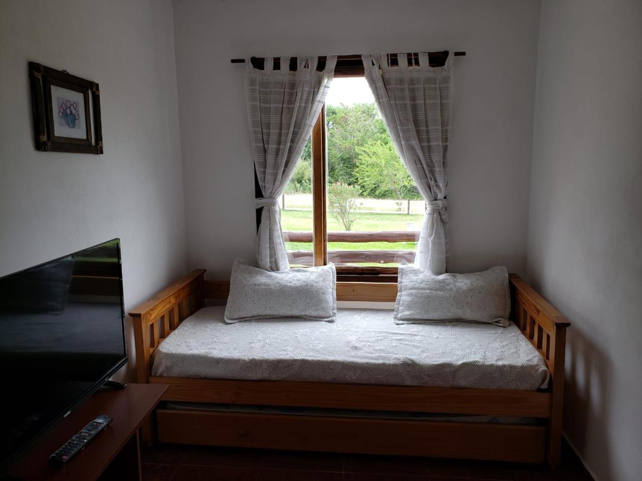 One-Bedroom House photo 1