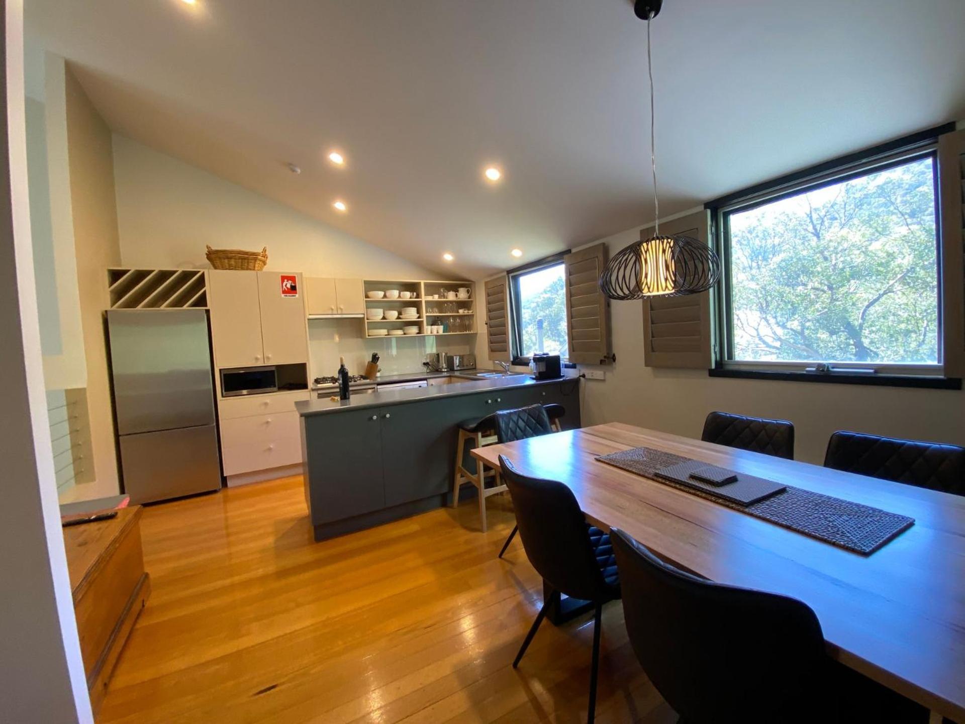Apartment - Split Level photo 2