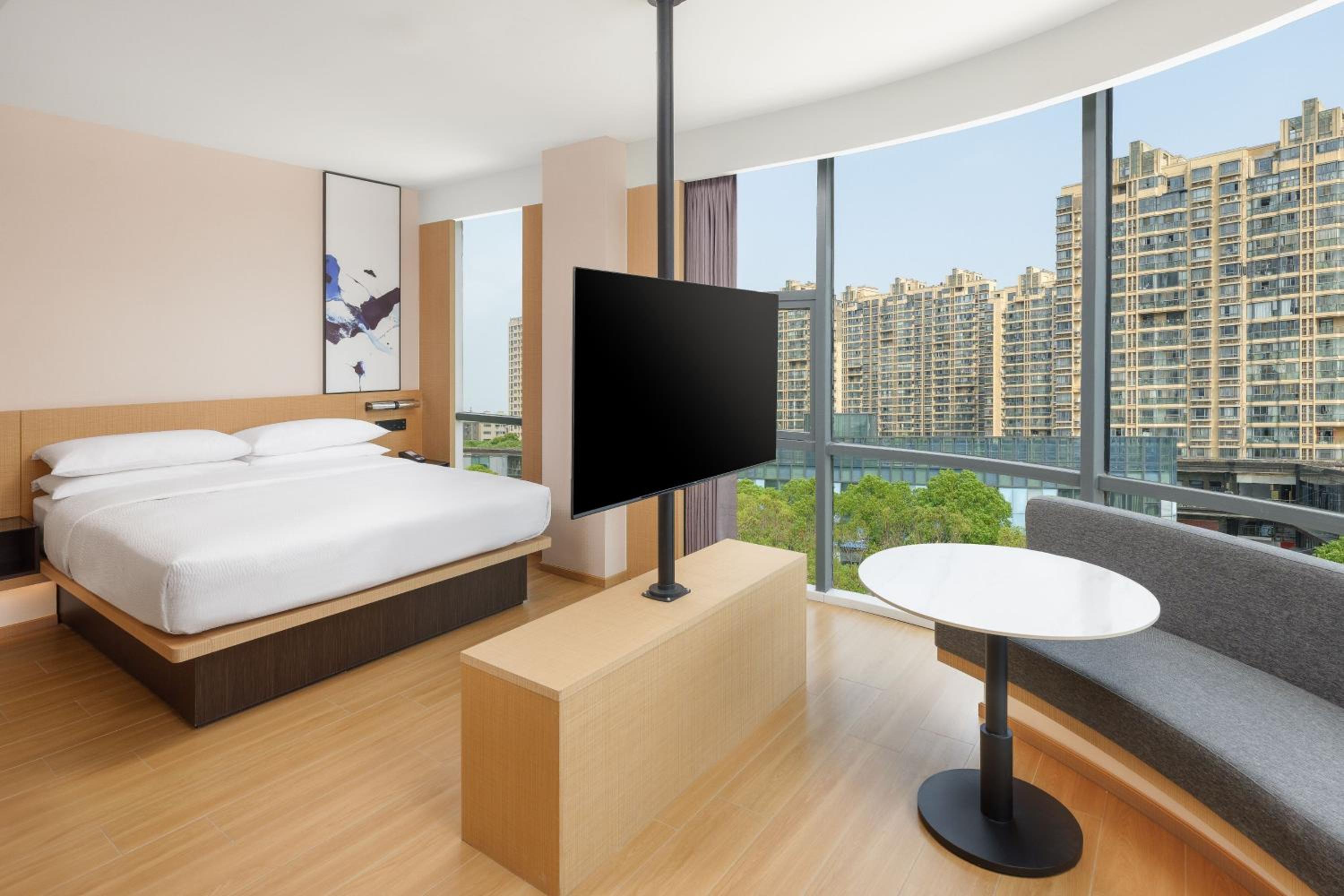 Selected King Room photo 1