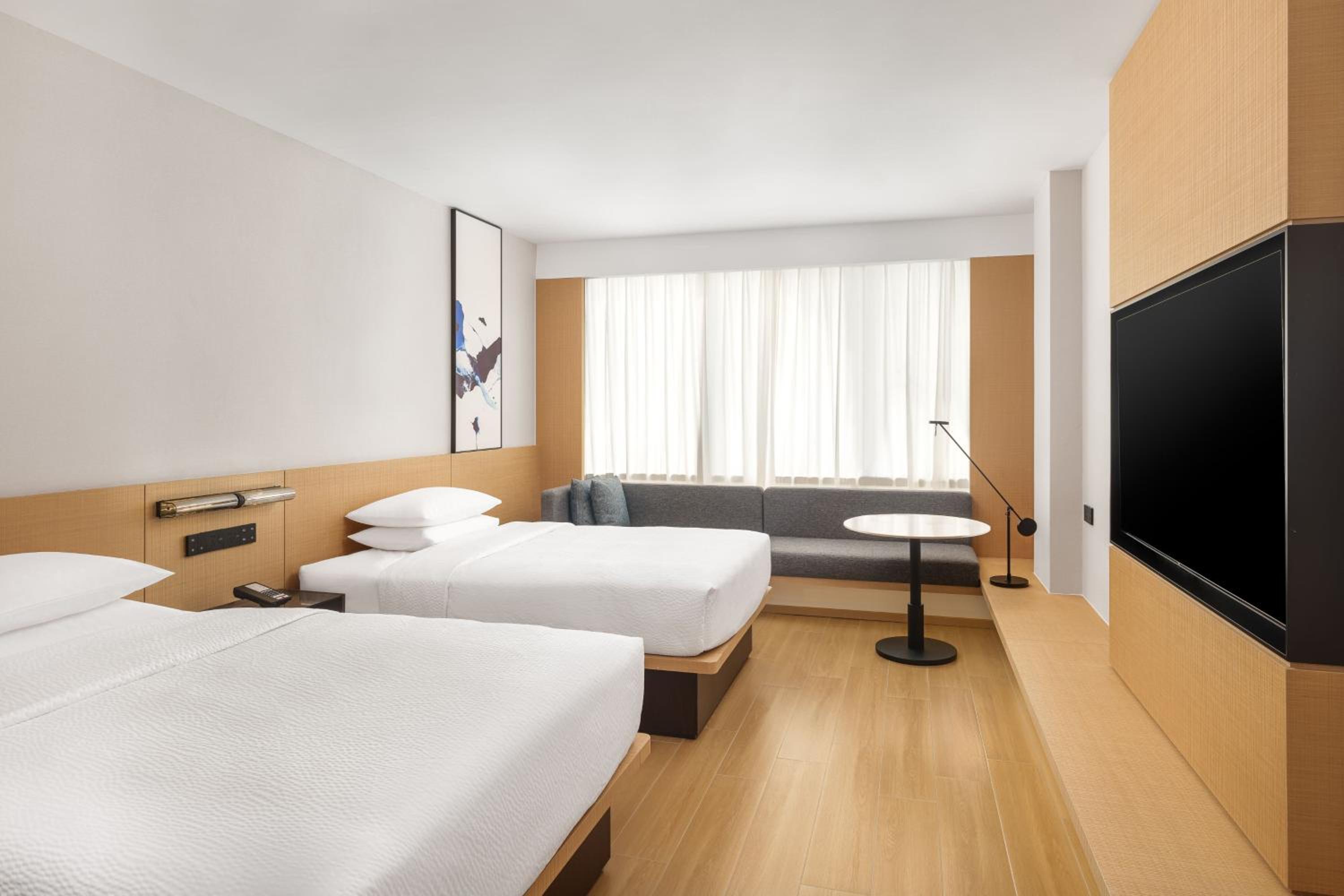 Superior Double Room with Two Double Beds photo 3
