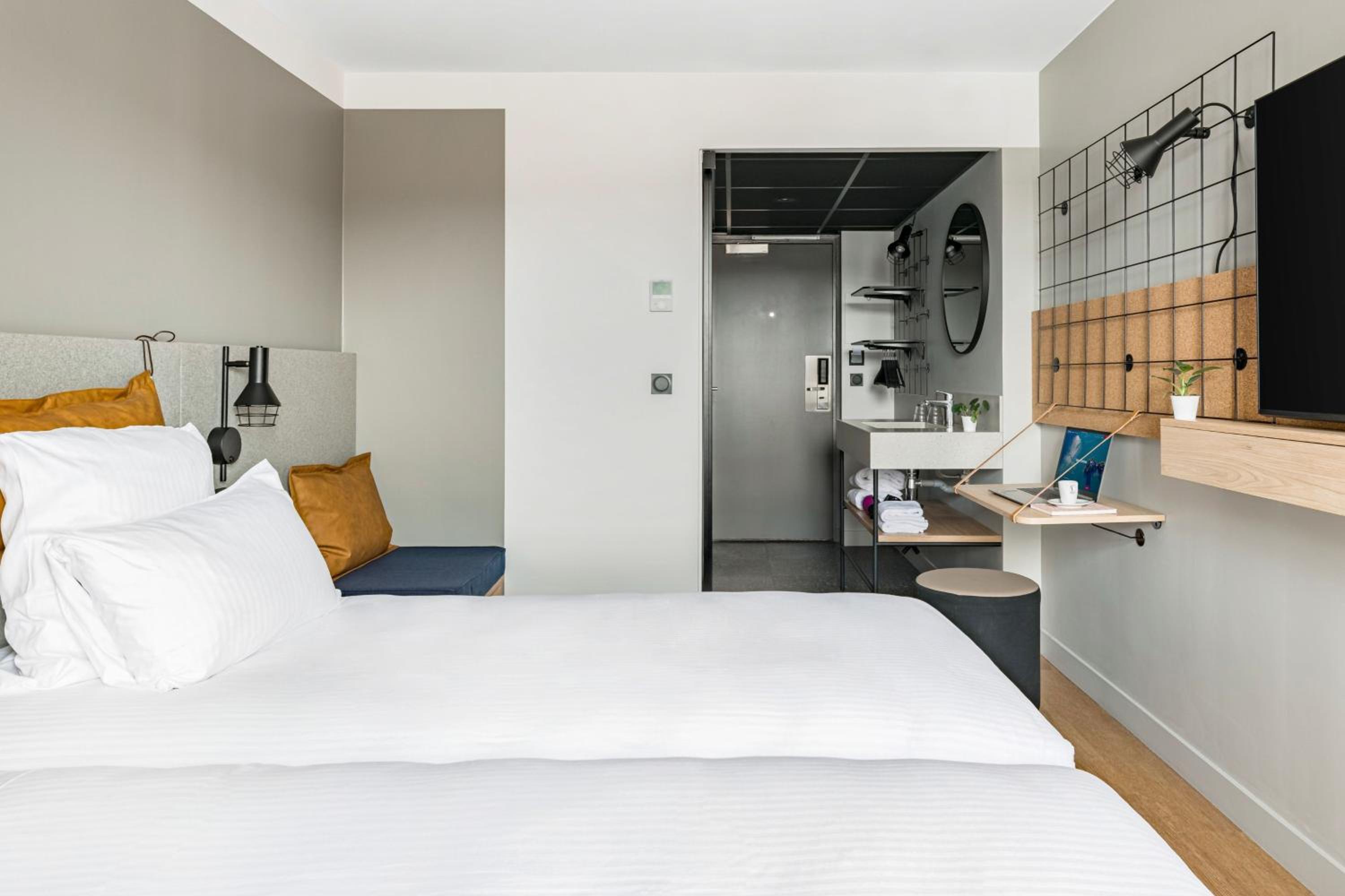 Twin Room - Photo 6