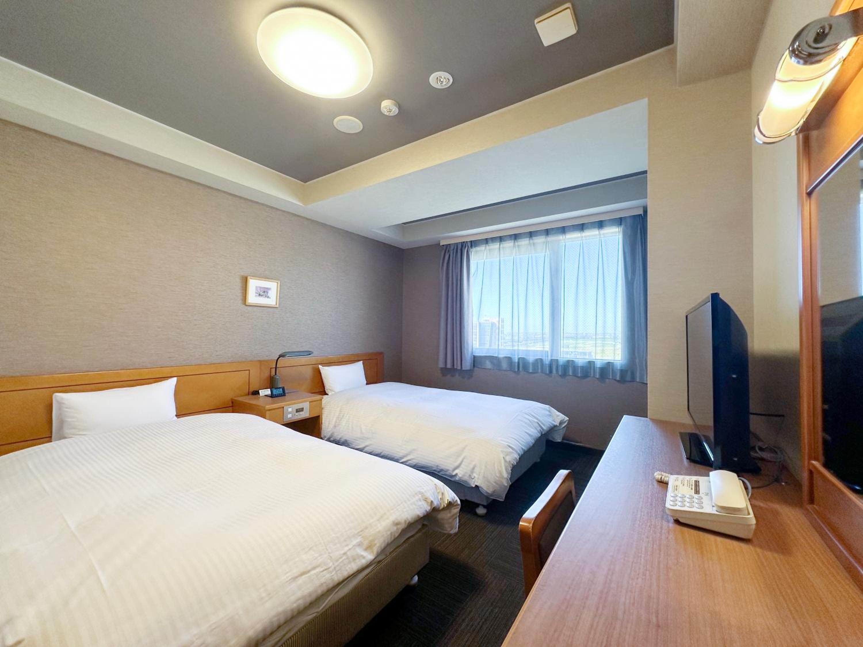 Twin Room - Smoking - Photo 1