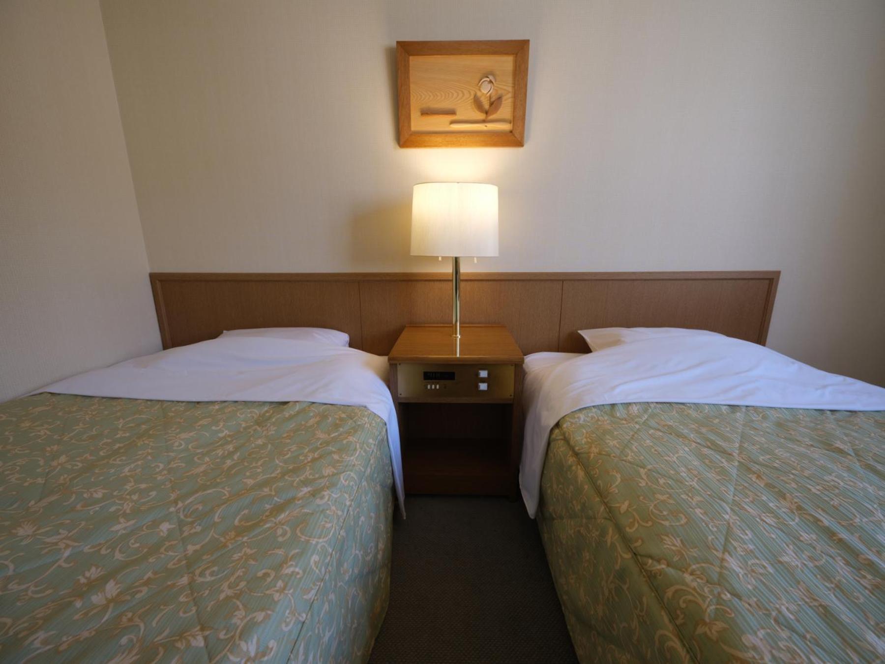 Twin Room - Photo 5
