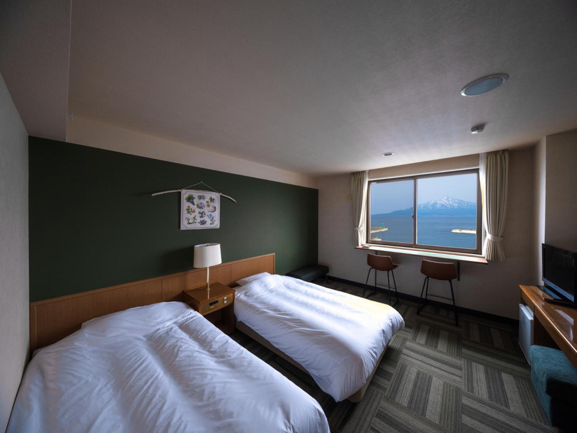 Superior Twin Room with Ocean View
