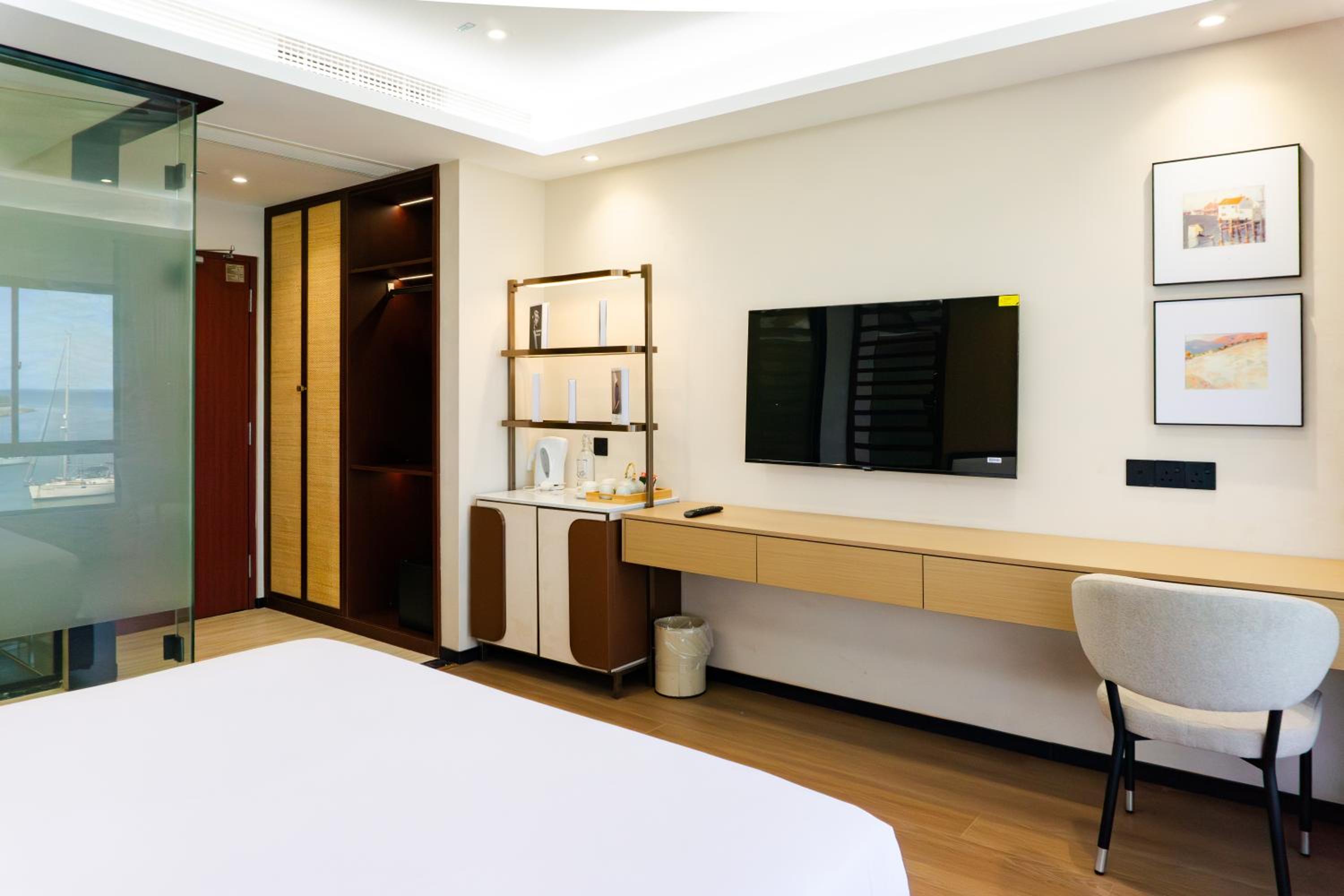 Deluxe Room ( Sea View )