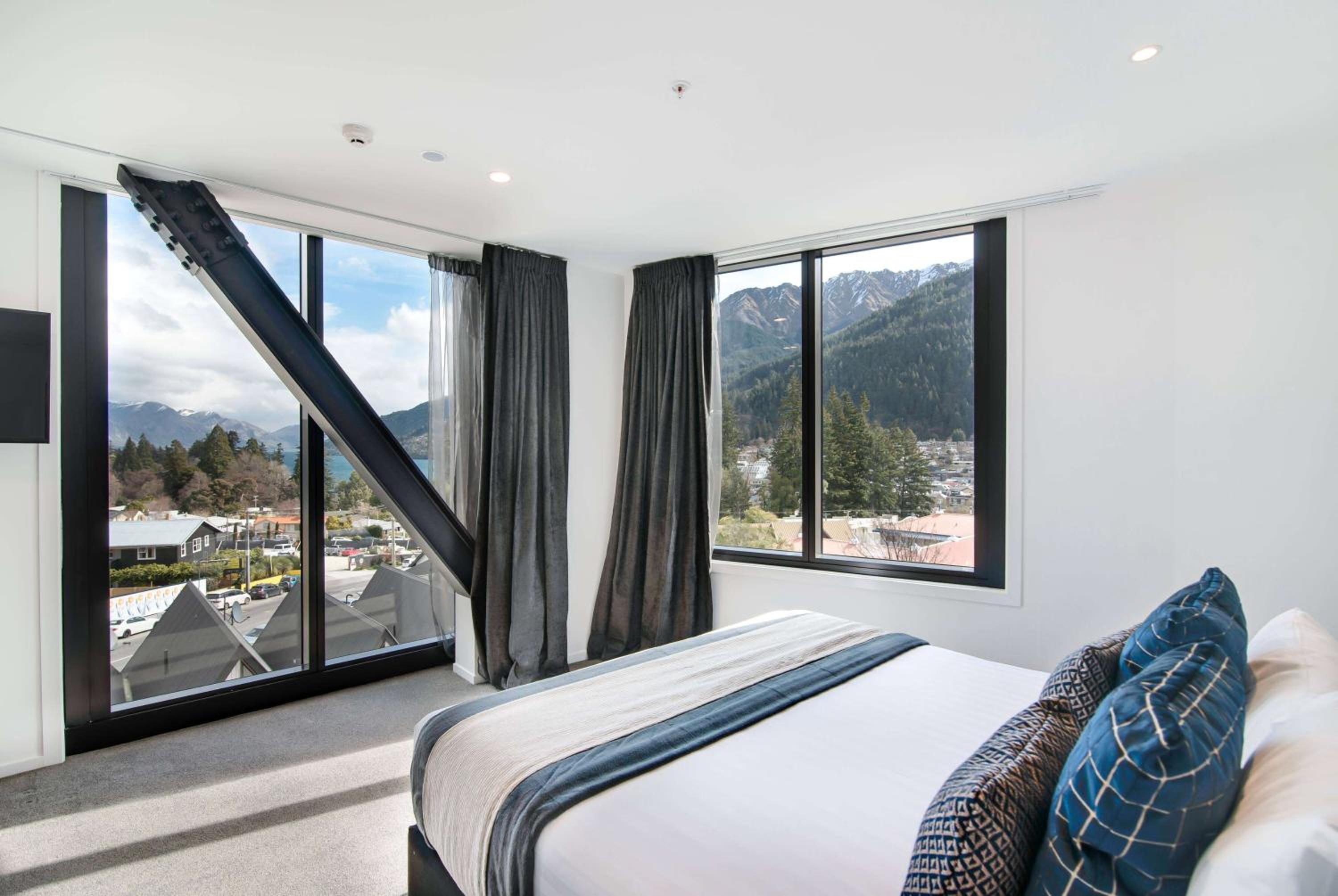 Studio Apartment Lake View - Photo 1