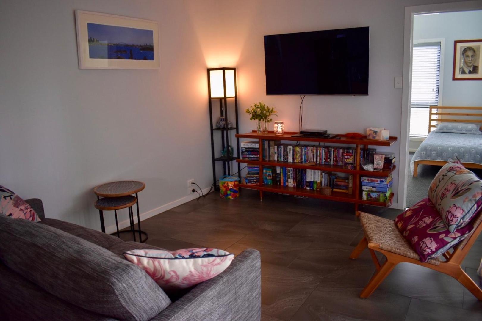 Two-Bedroom Apartment photo 2