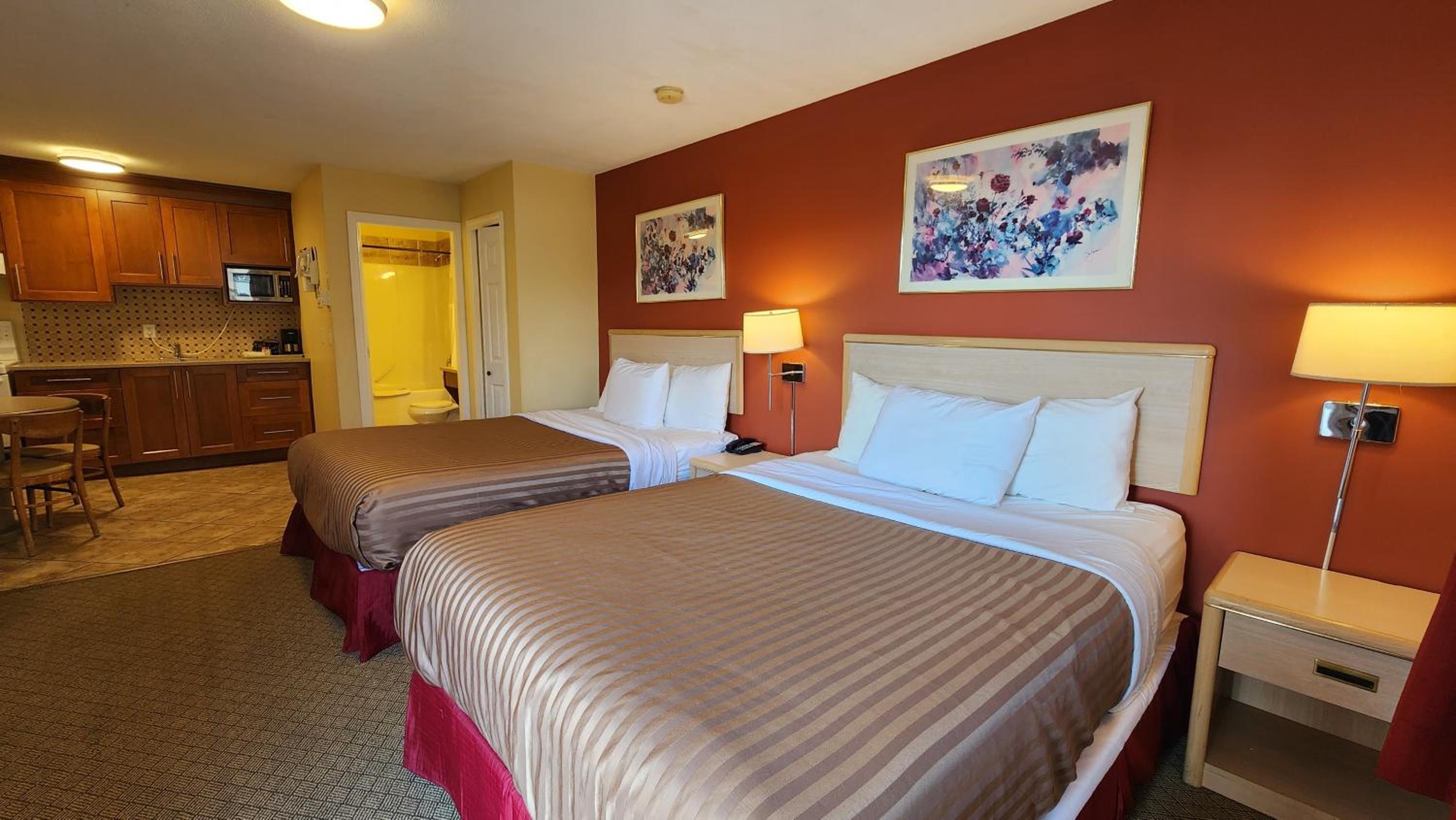 Deluxe Queen Room with Two Queen Beds