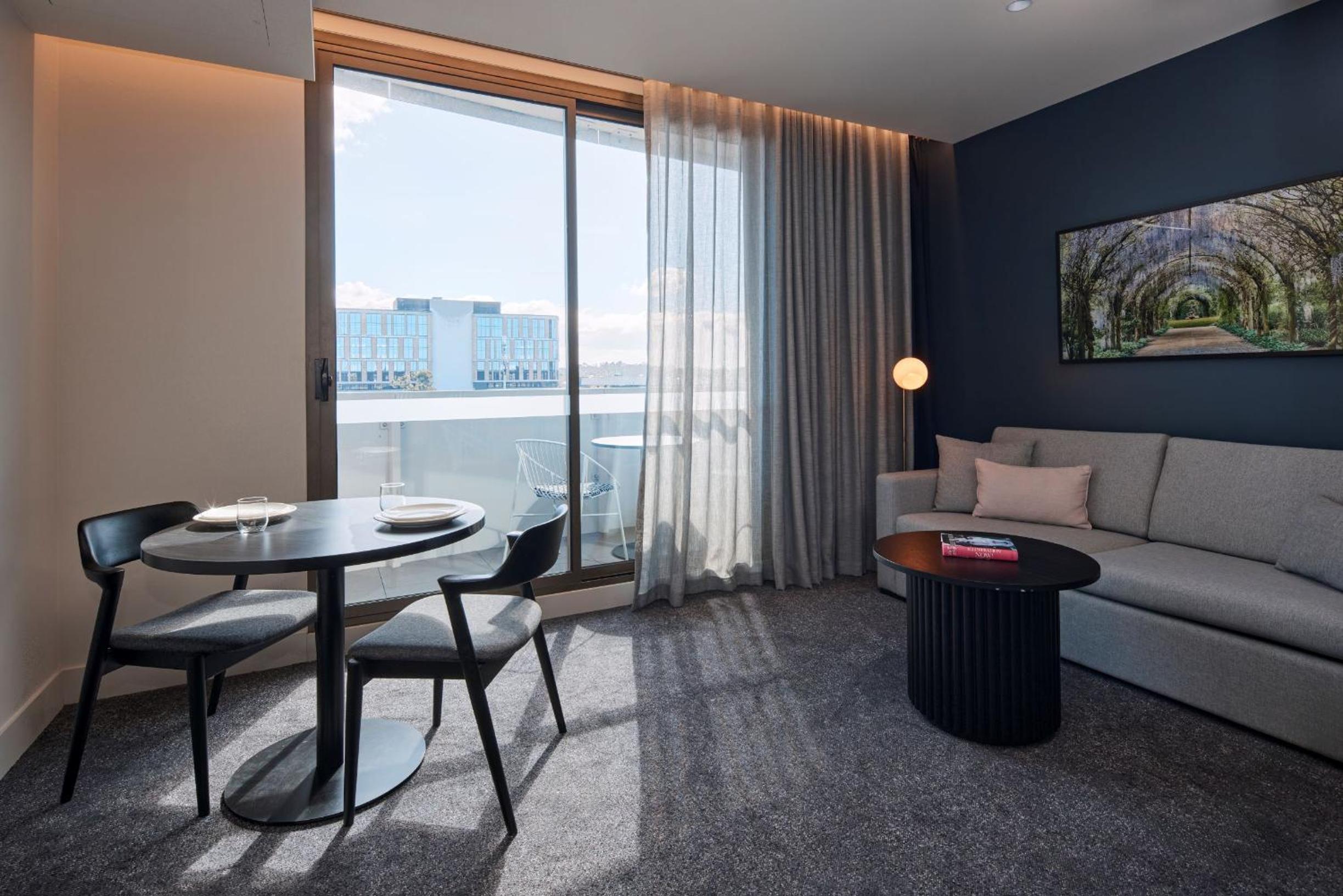 Superior One-Bedroom Apartment with Balcony - Photo 5