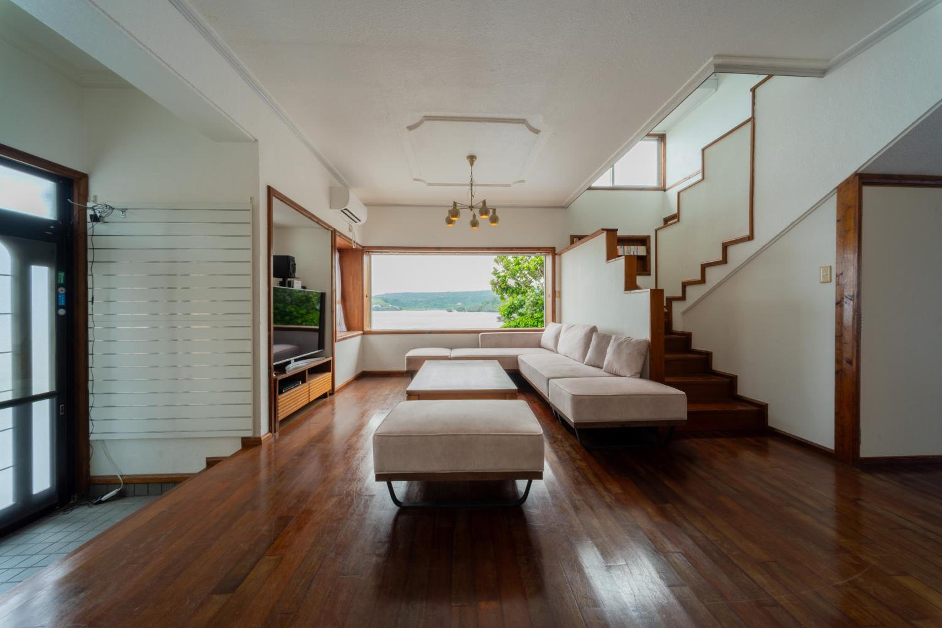 One-Bedroom House photo 1