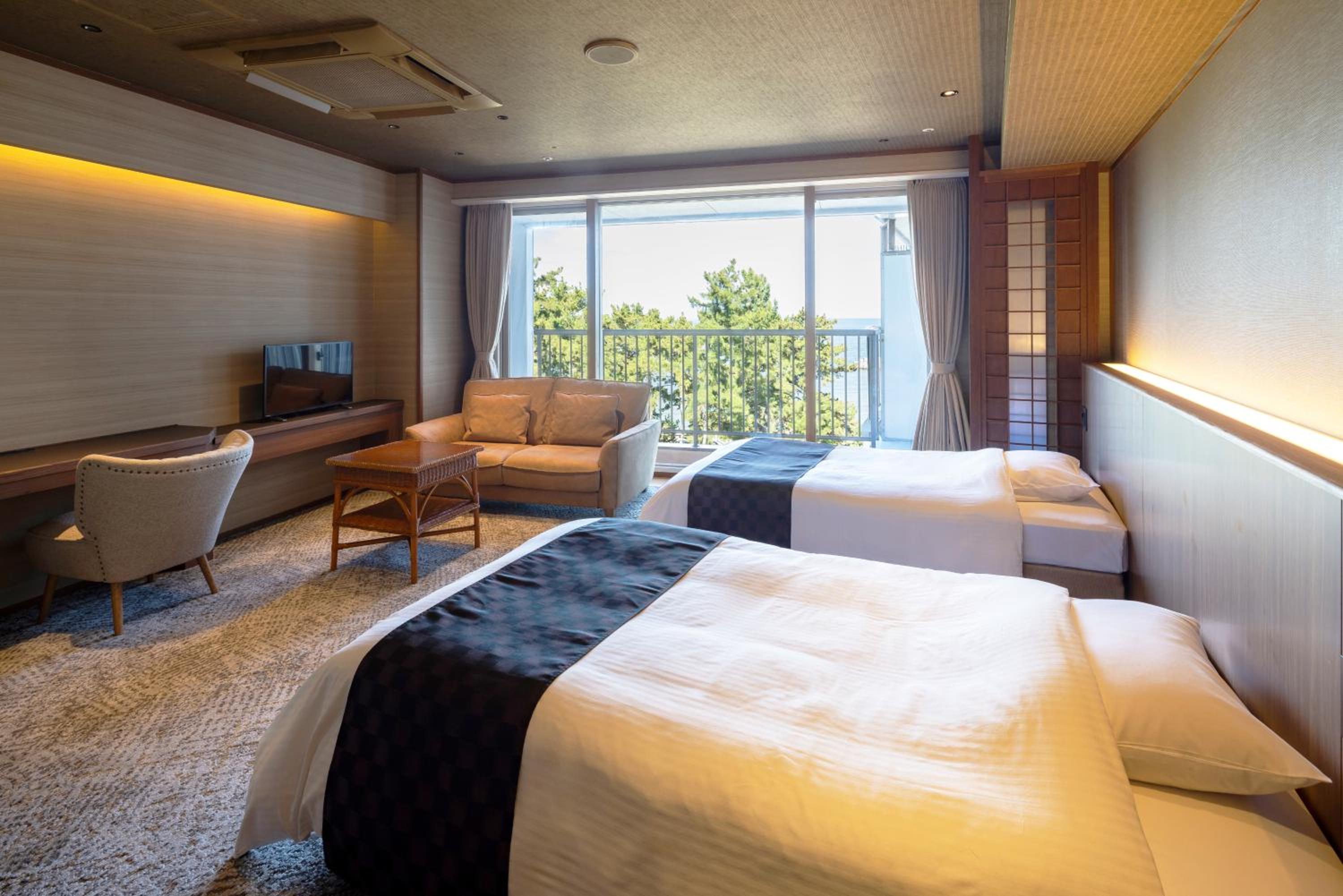 Standard Twin Room 30㎡ - Non-Smoking (3rd-7th Floor)