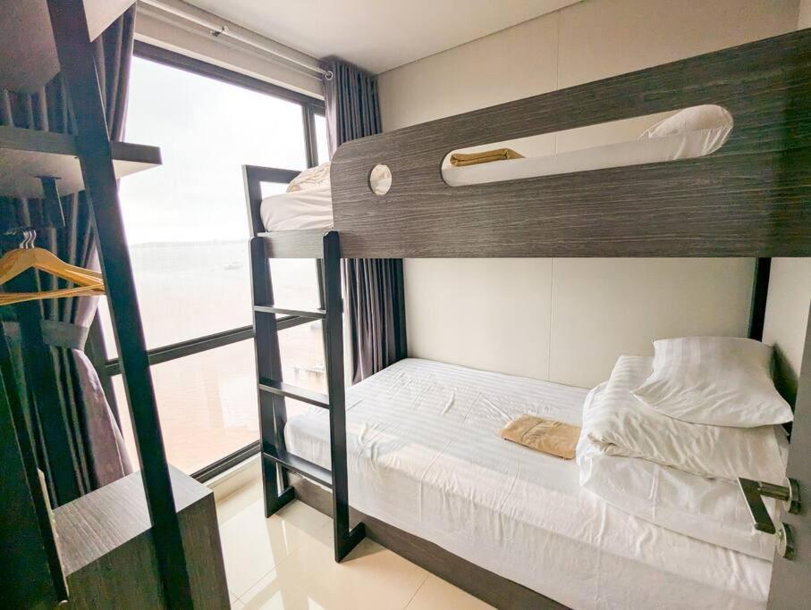 Two-Bedroom Apartment - Photo 3