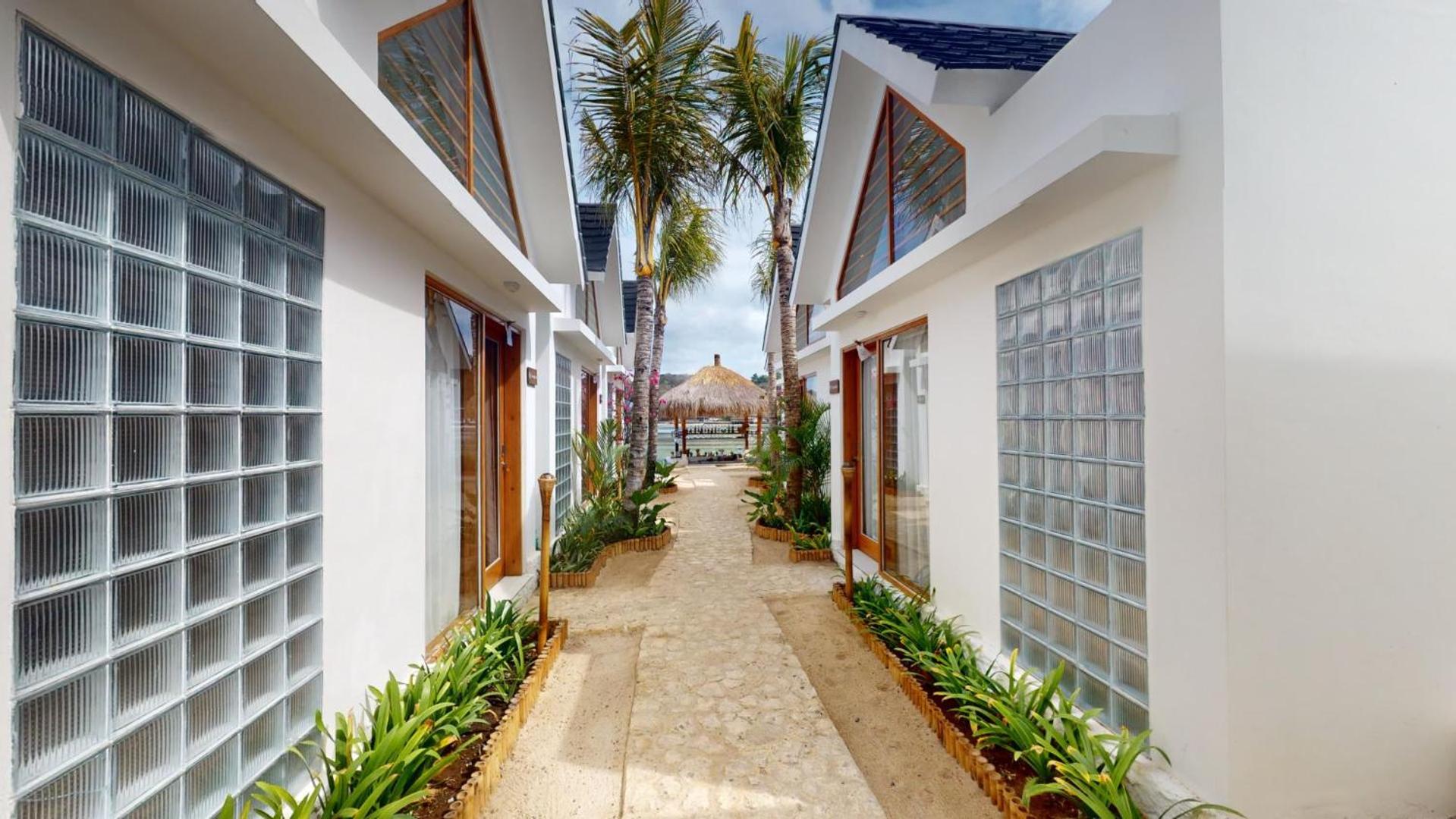 Bungalow With Sea View photo 3