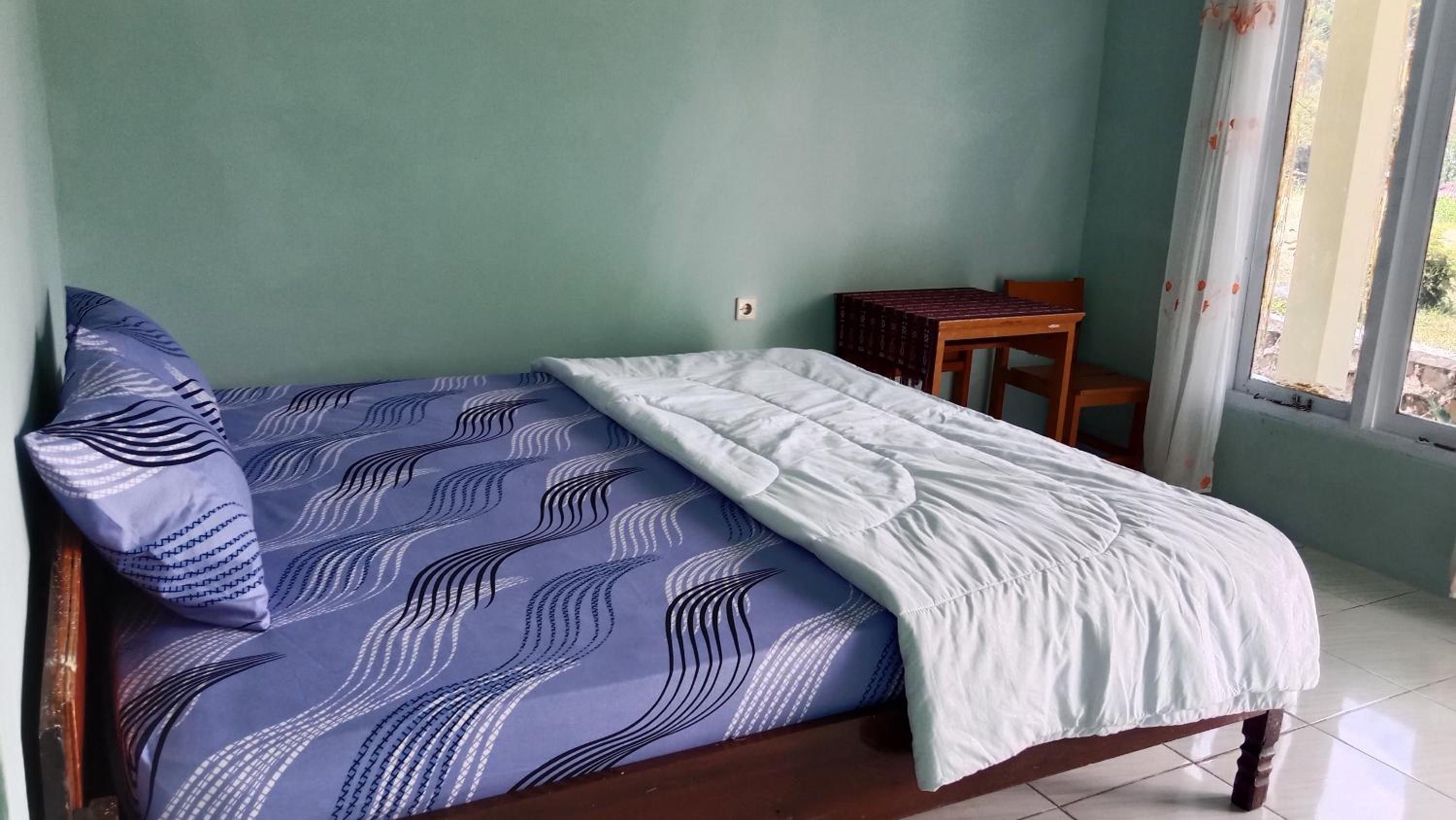 Double Room with Private Bathroom - Photo 4
