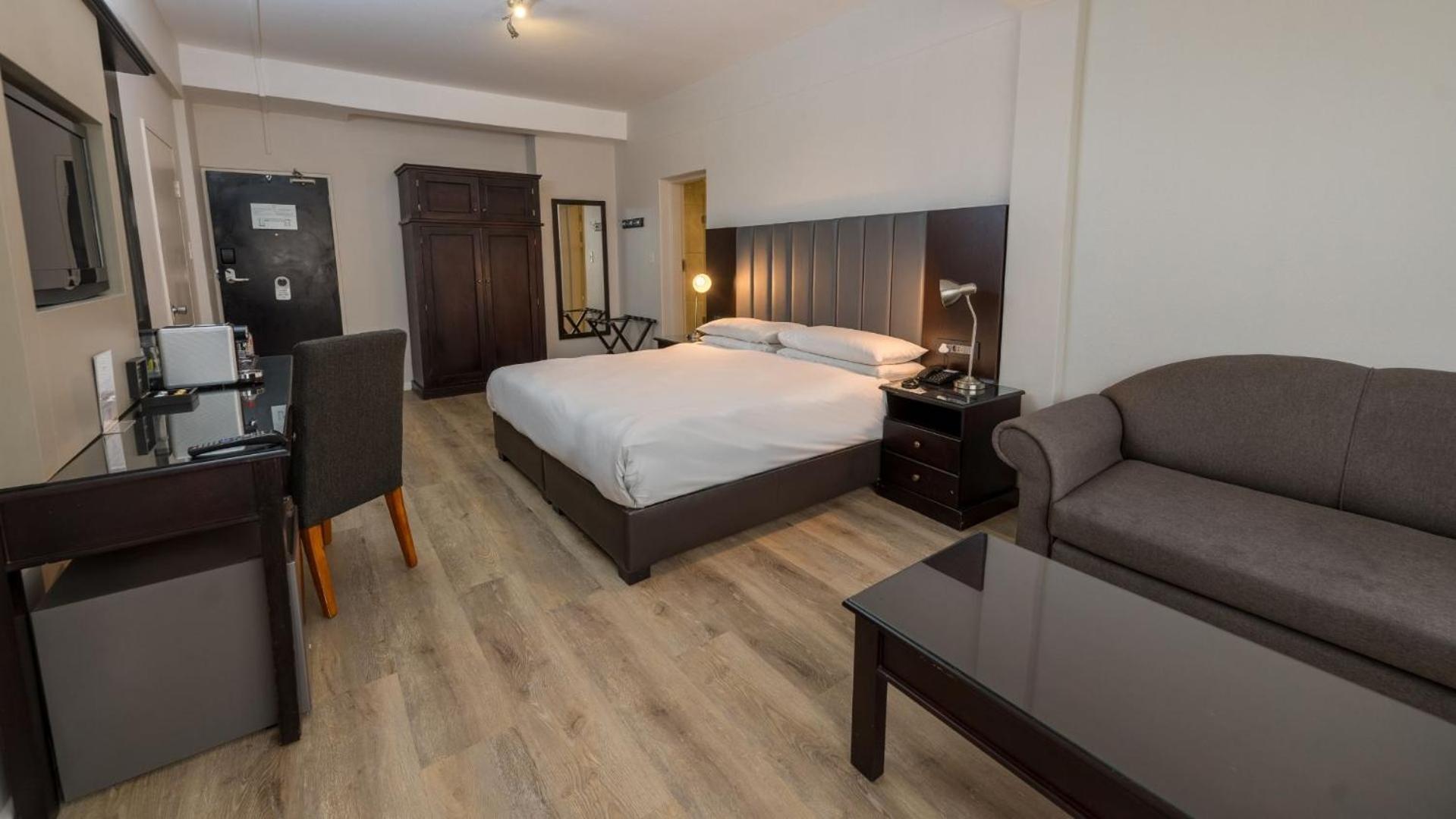 Deluxe Room - Photo 1