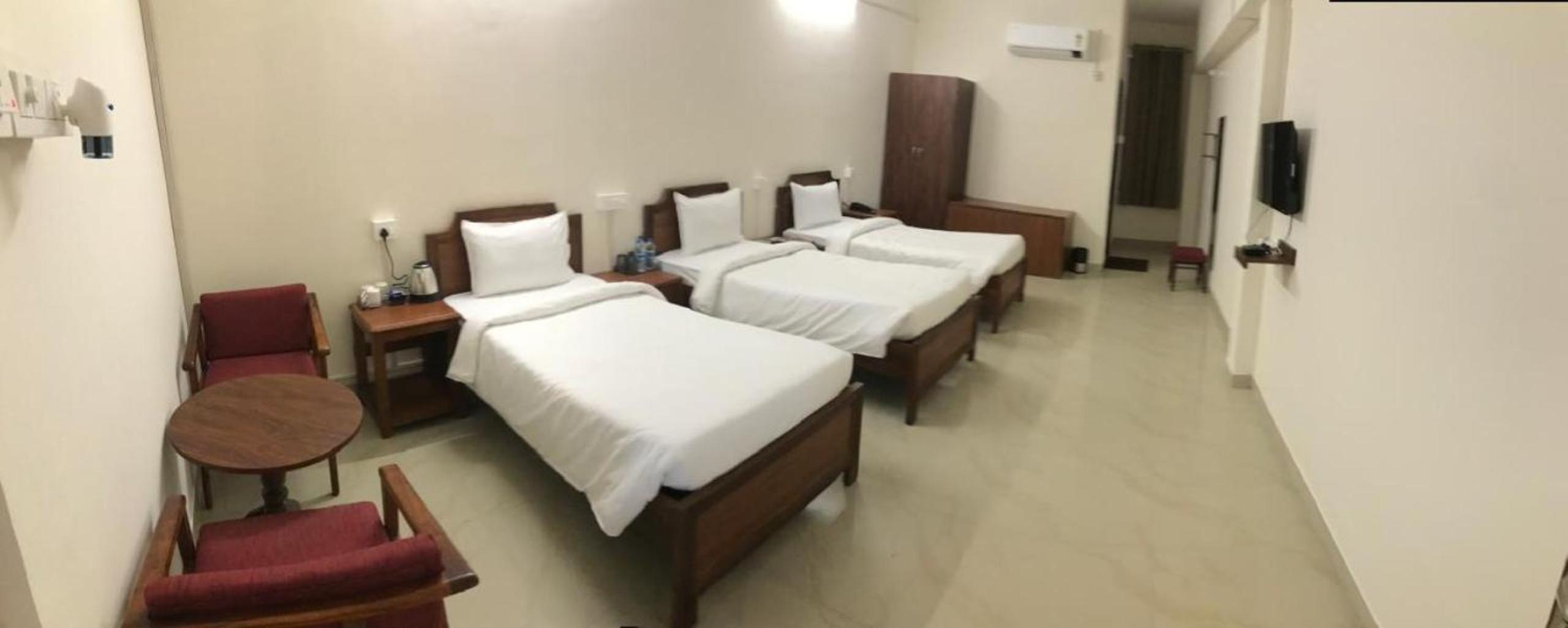 Budget Triple Room - Photo 1