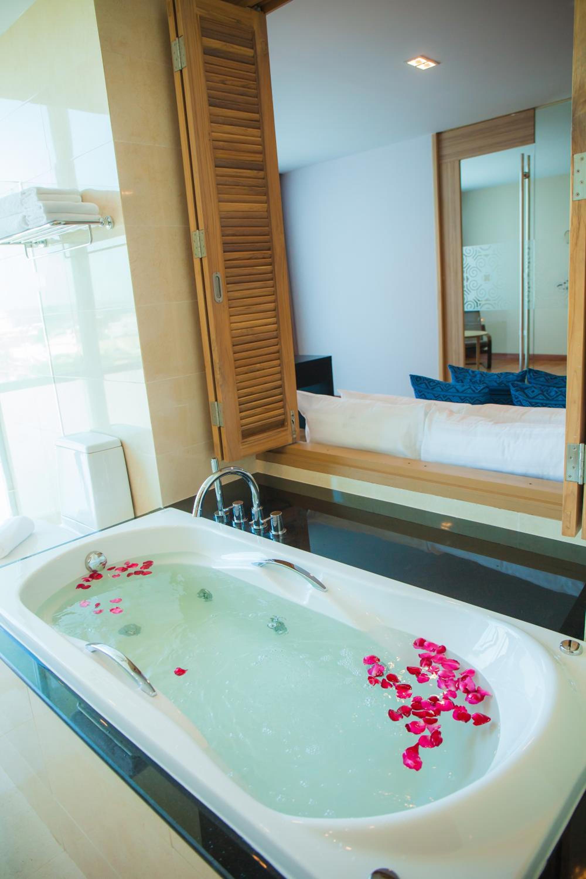 Grand Vista Suite - Photo 3