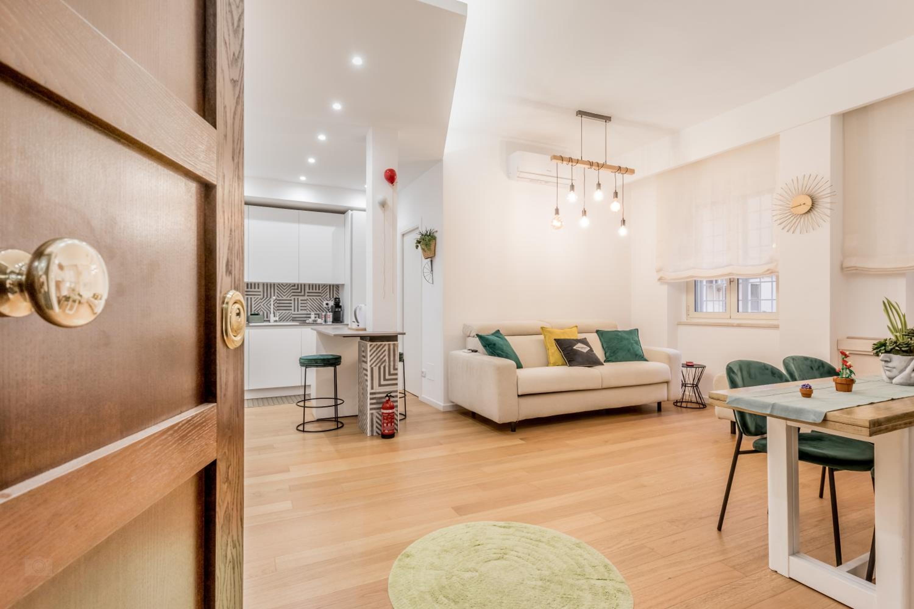 One-Bedroom Apartment