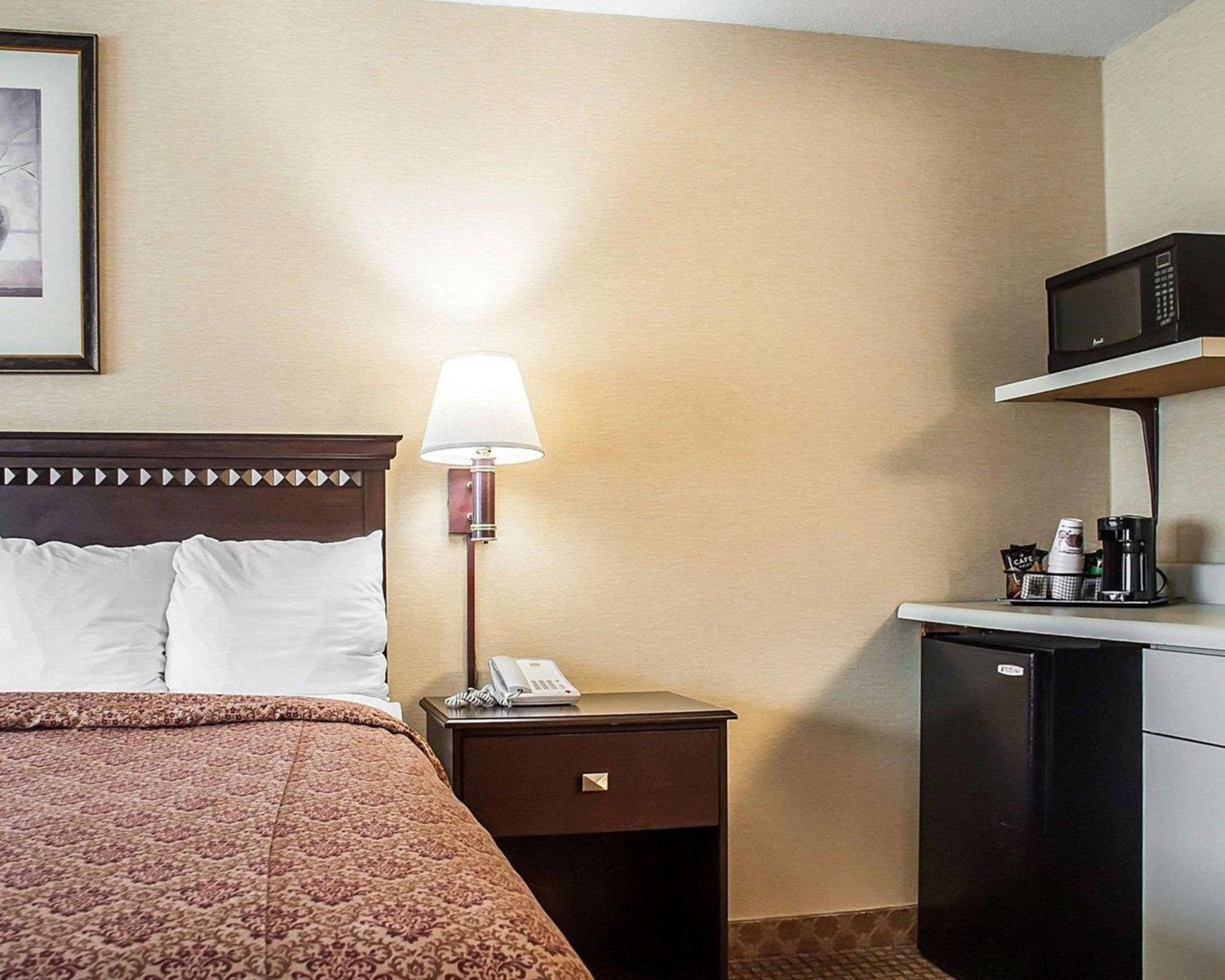 King Room - Disability Access/Smoking - Photo 1