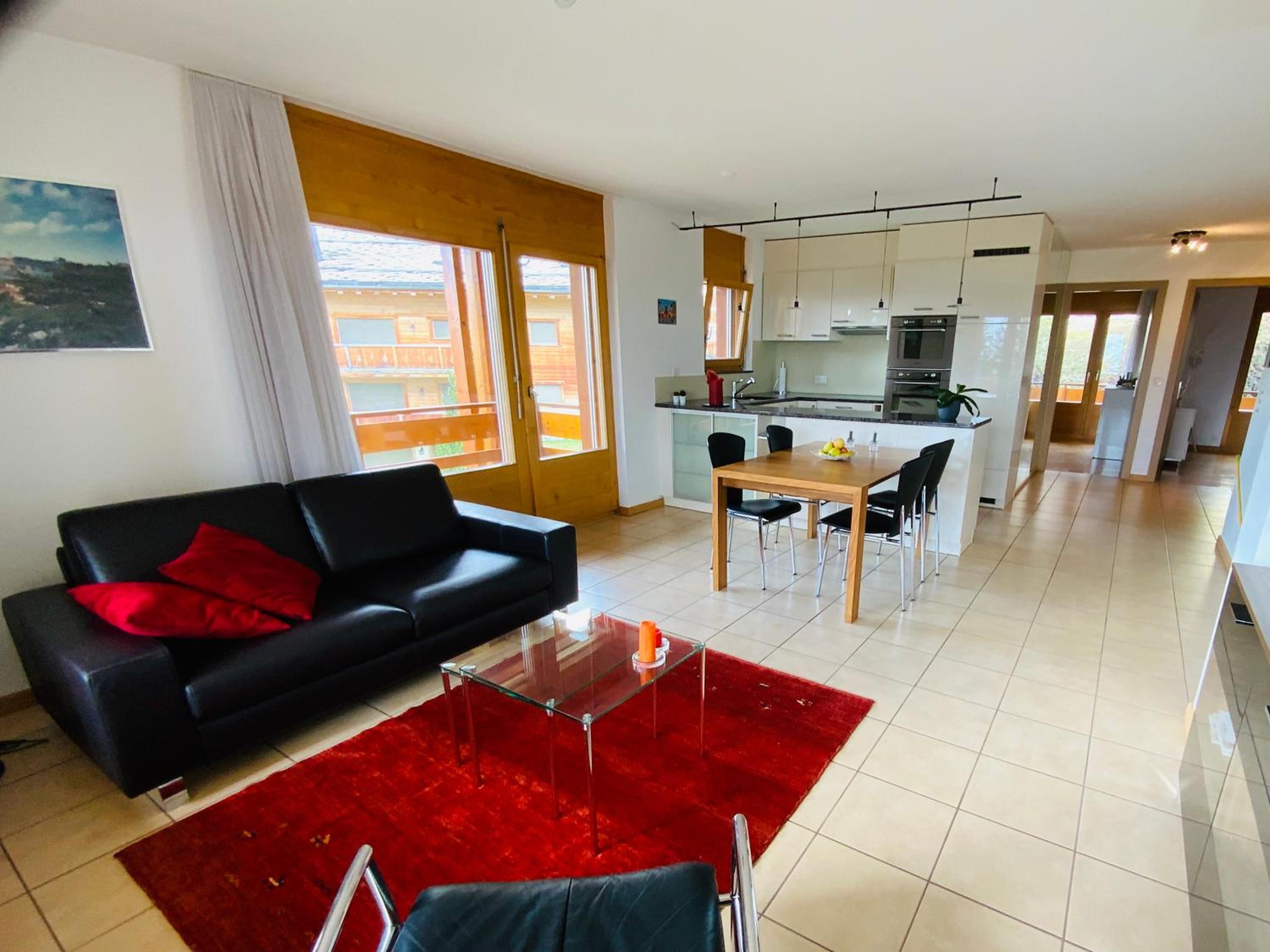 Two-Bedroom Apartment With Mountain View photo 1