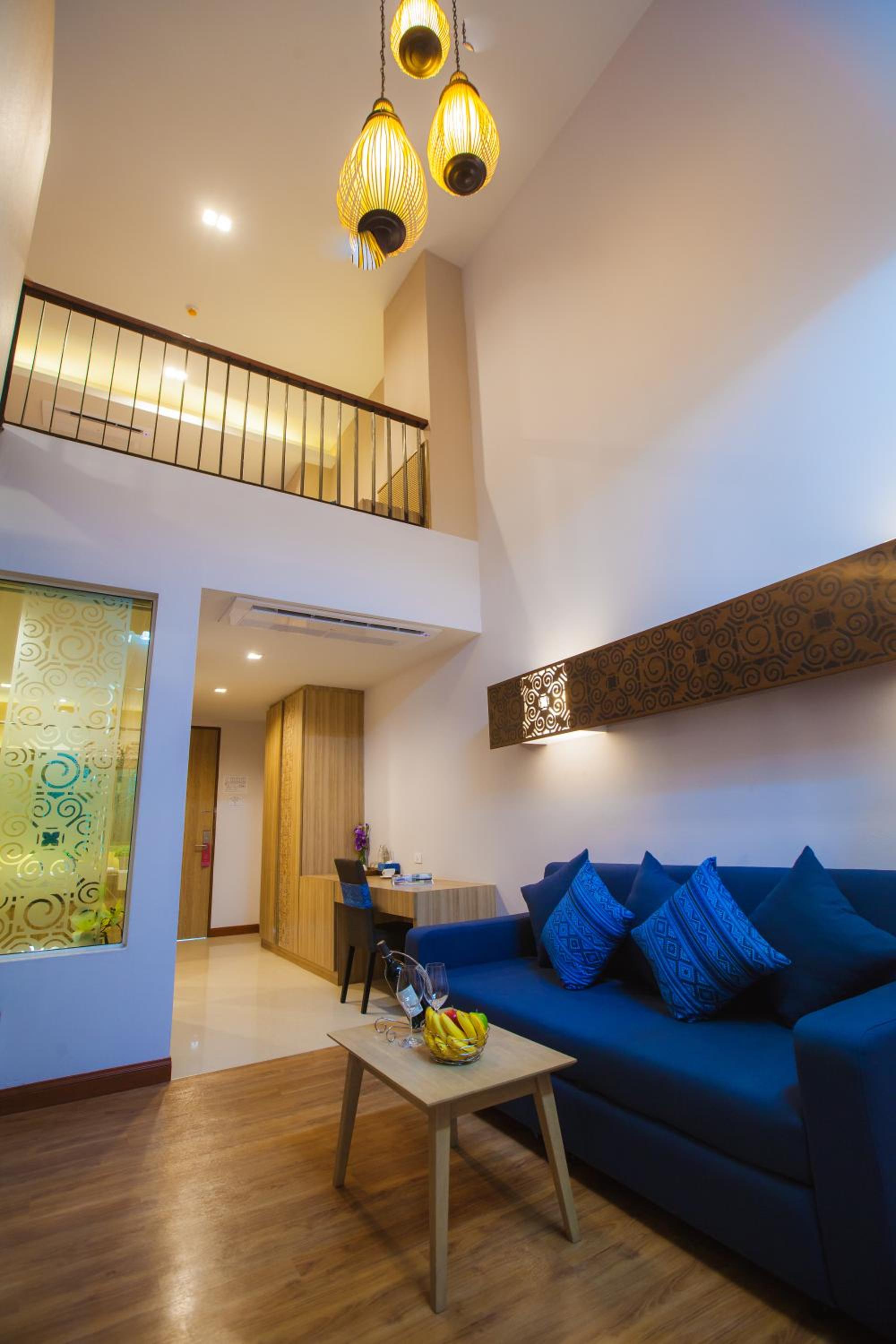 Duplex Suite - Photo 2