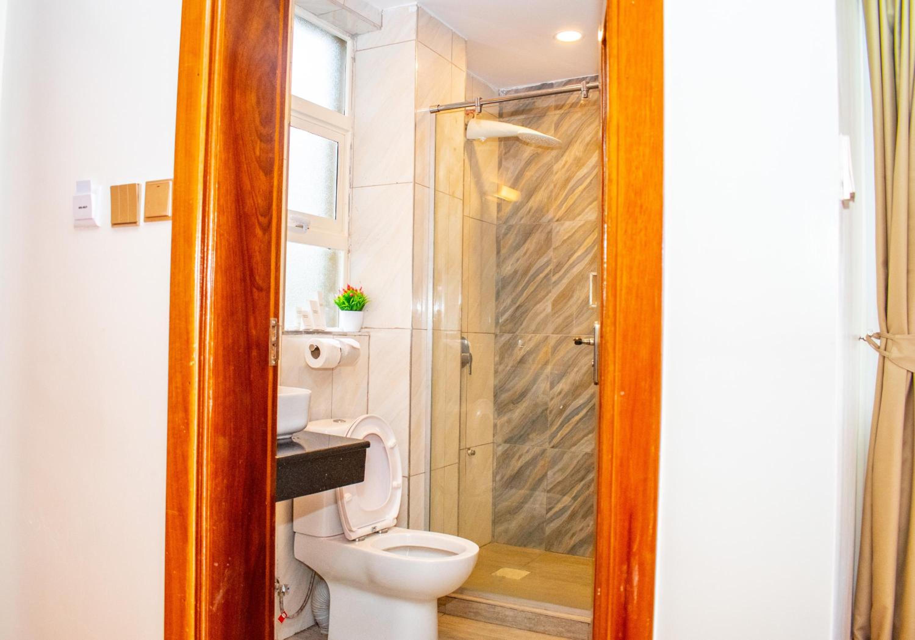 Deluxe Double Room with Balcony photo 2