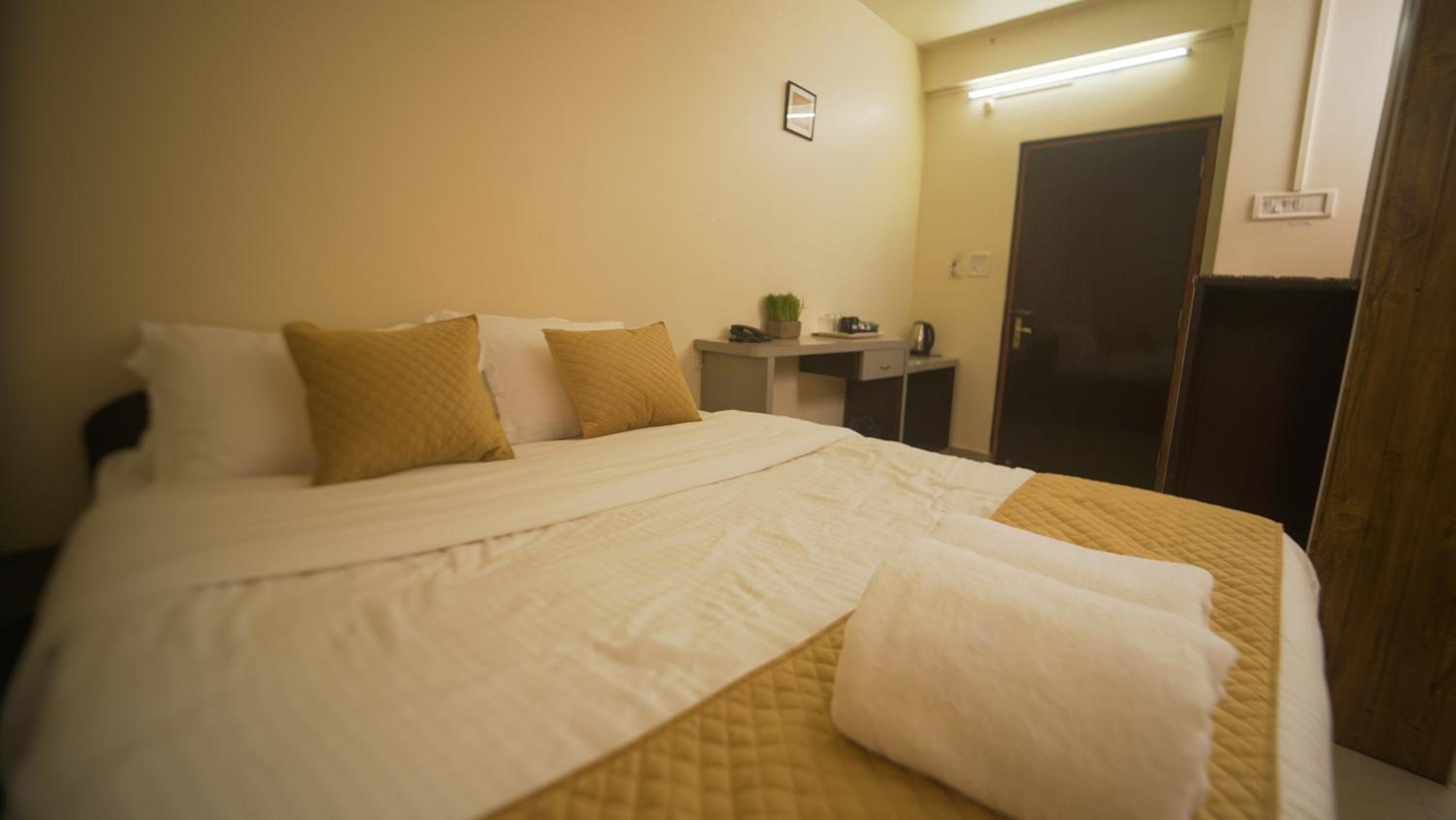 Deluxe Double Room - Photo 4