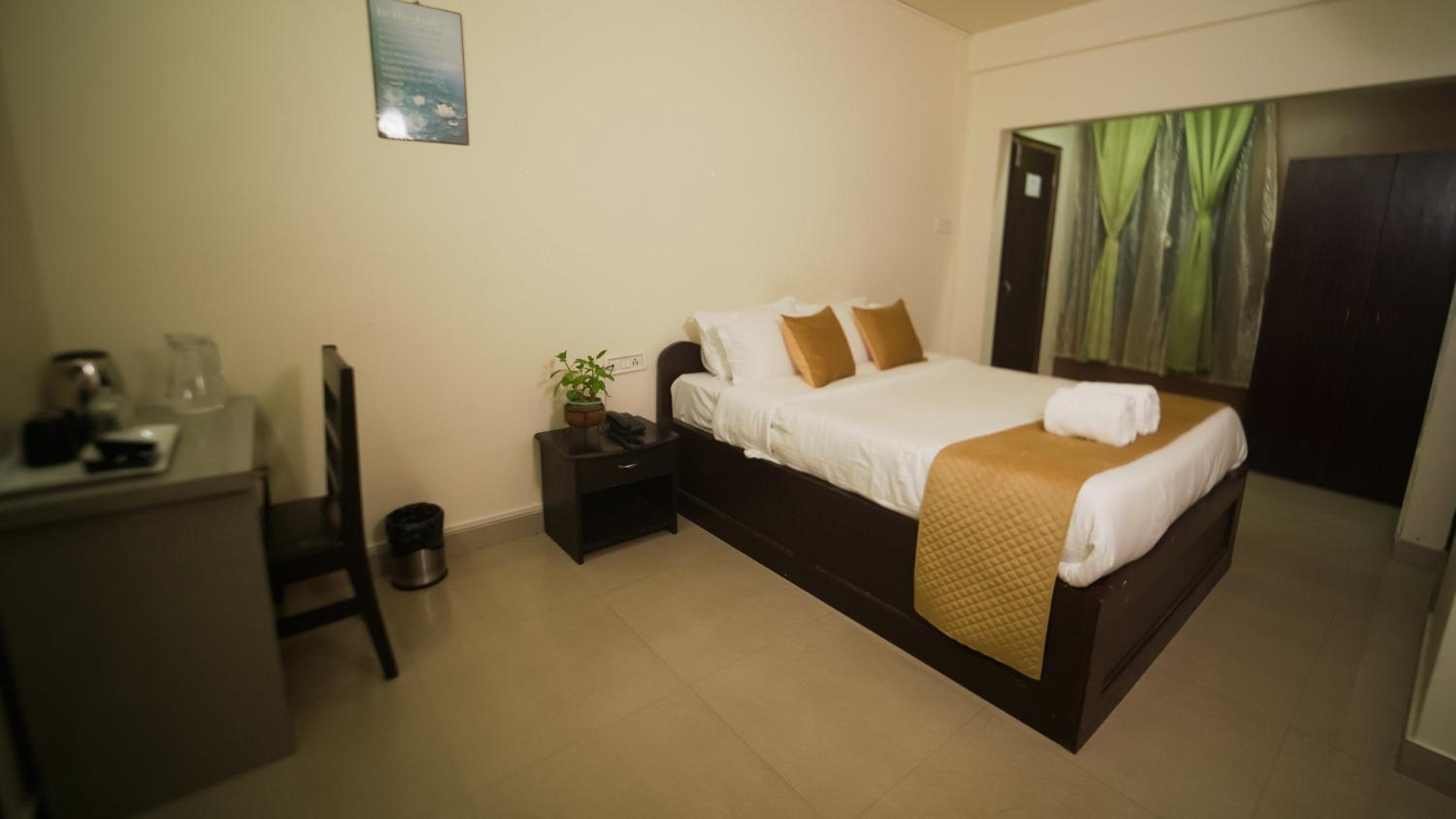 Deluxe Double Room - Photo 30