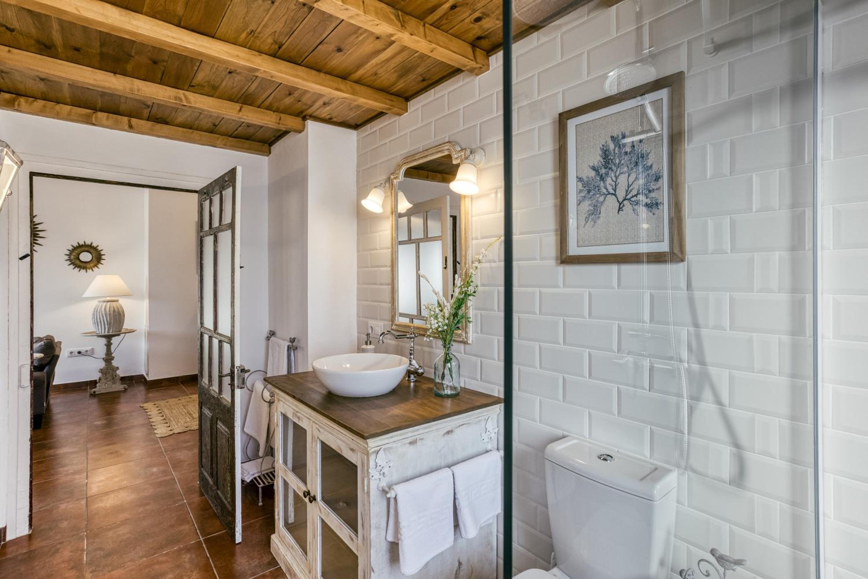 Two-Bedroom House photo 2