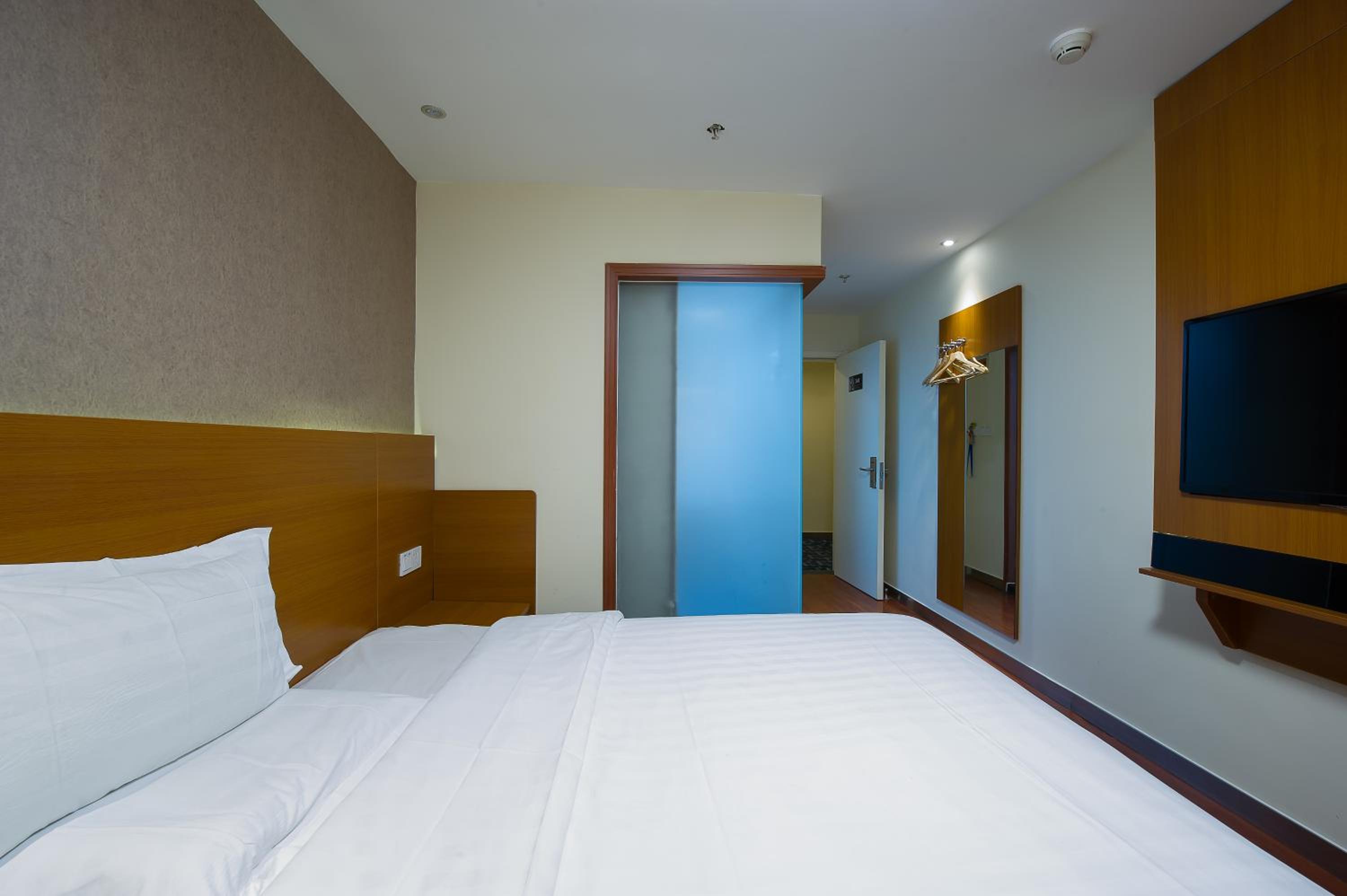 Mainland Chinese Citizens - Standard Double Room