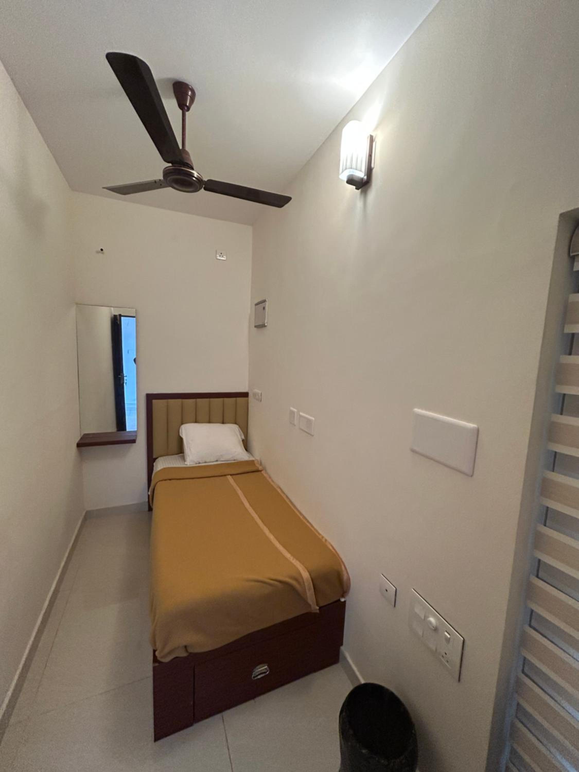 Single Room photo 1