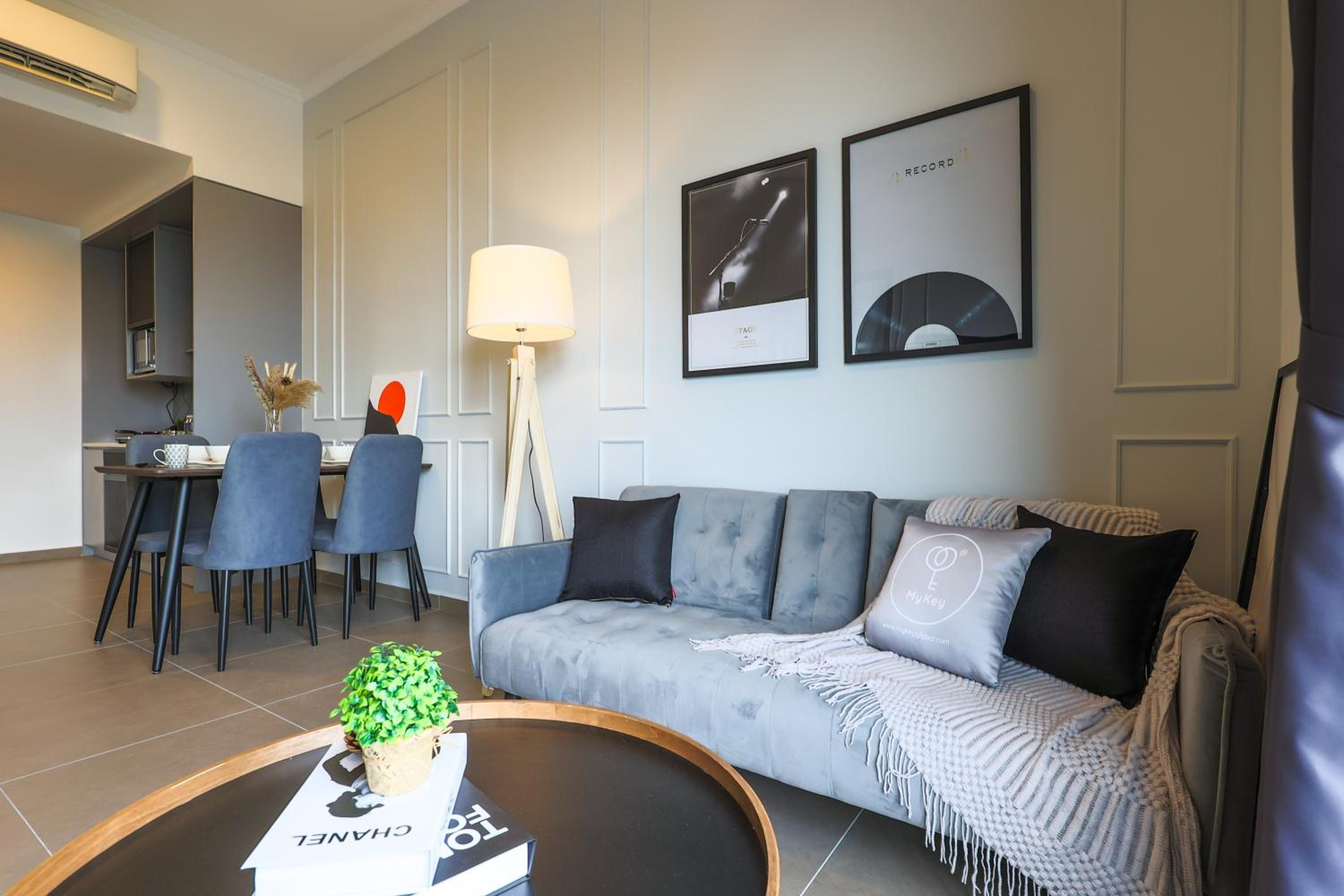 Premium Two-Bedroom - Photo 3