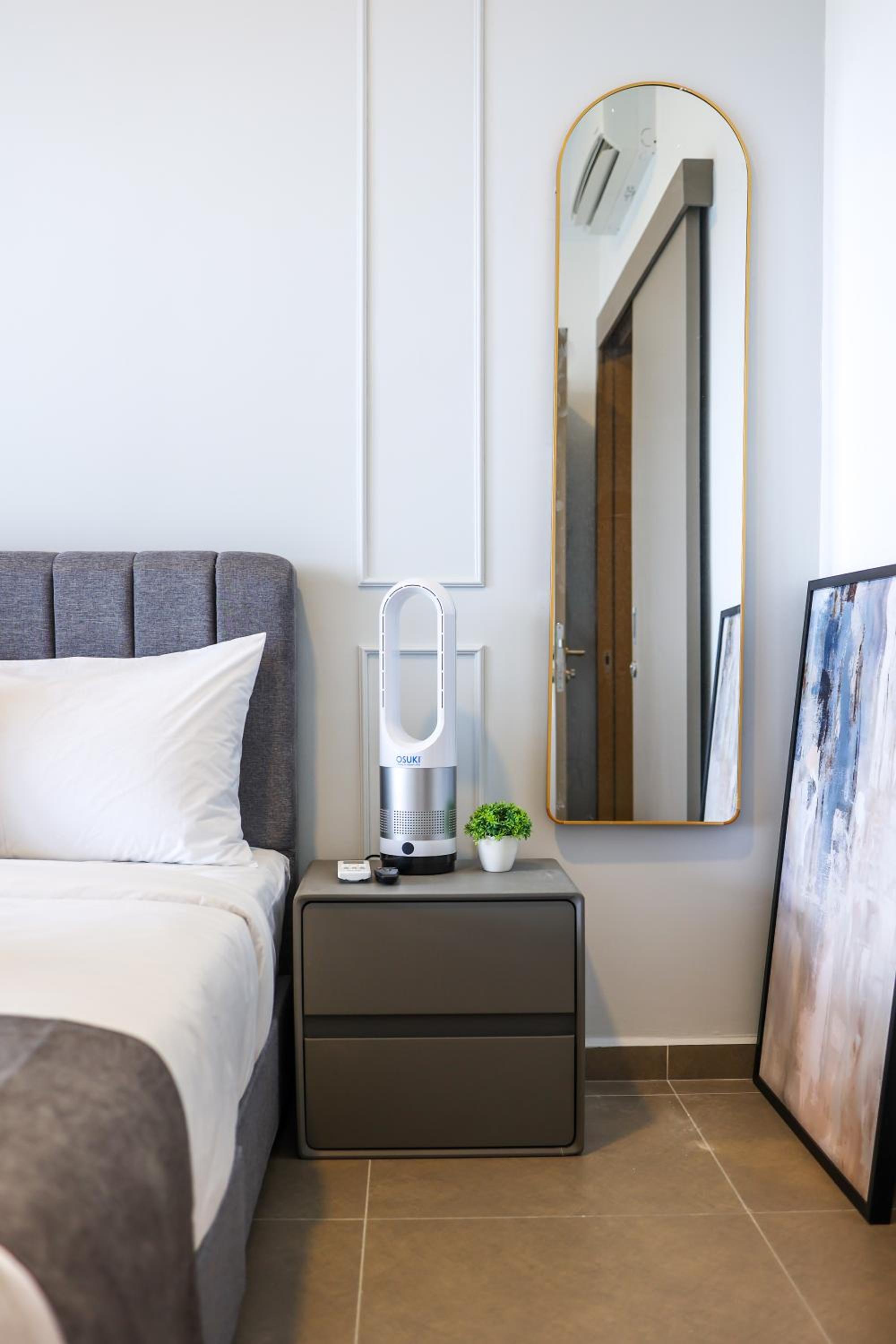 Premium Two-Bedroom - Photo 18