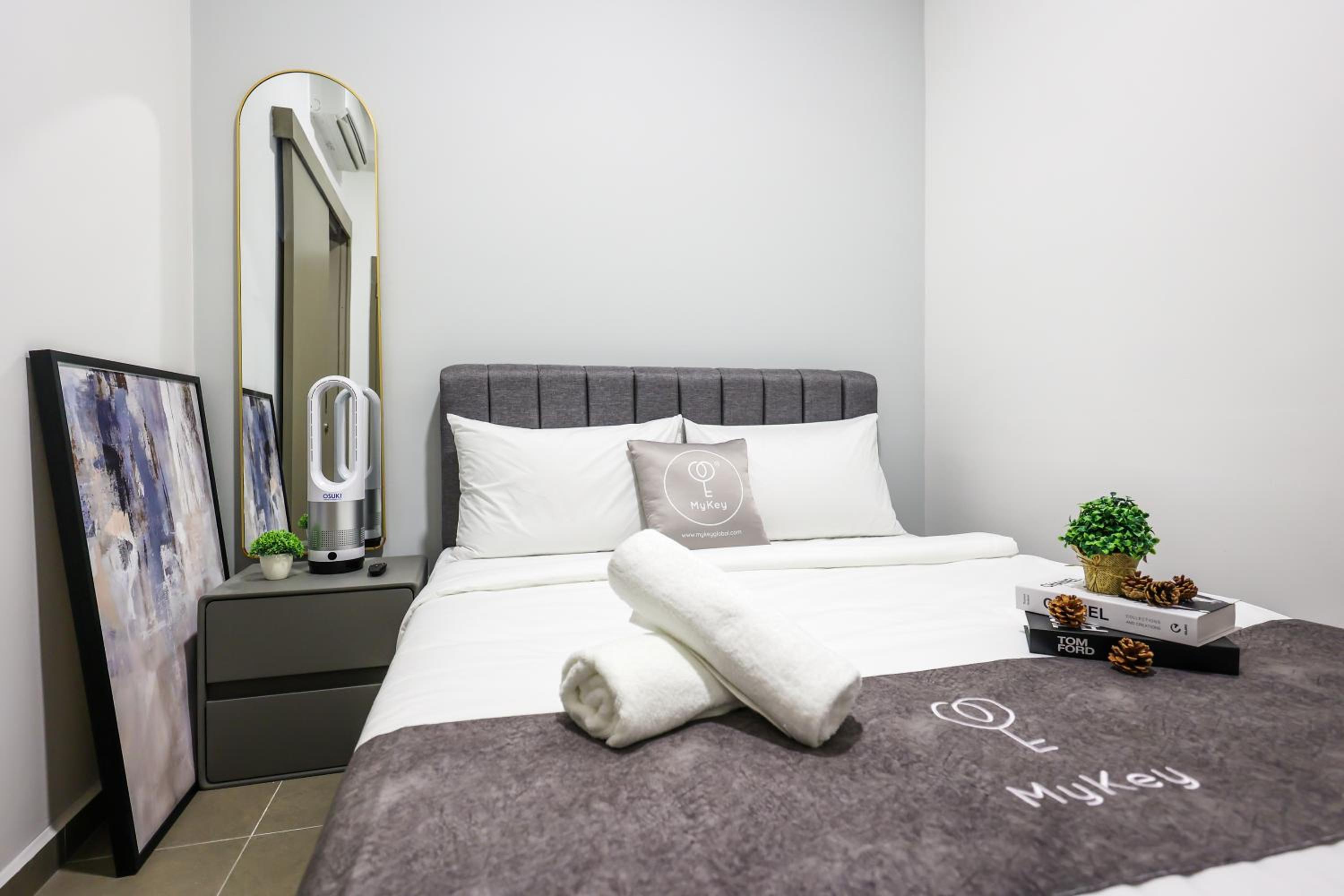 Premium Two-Bedroom - Photo 22