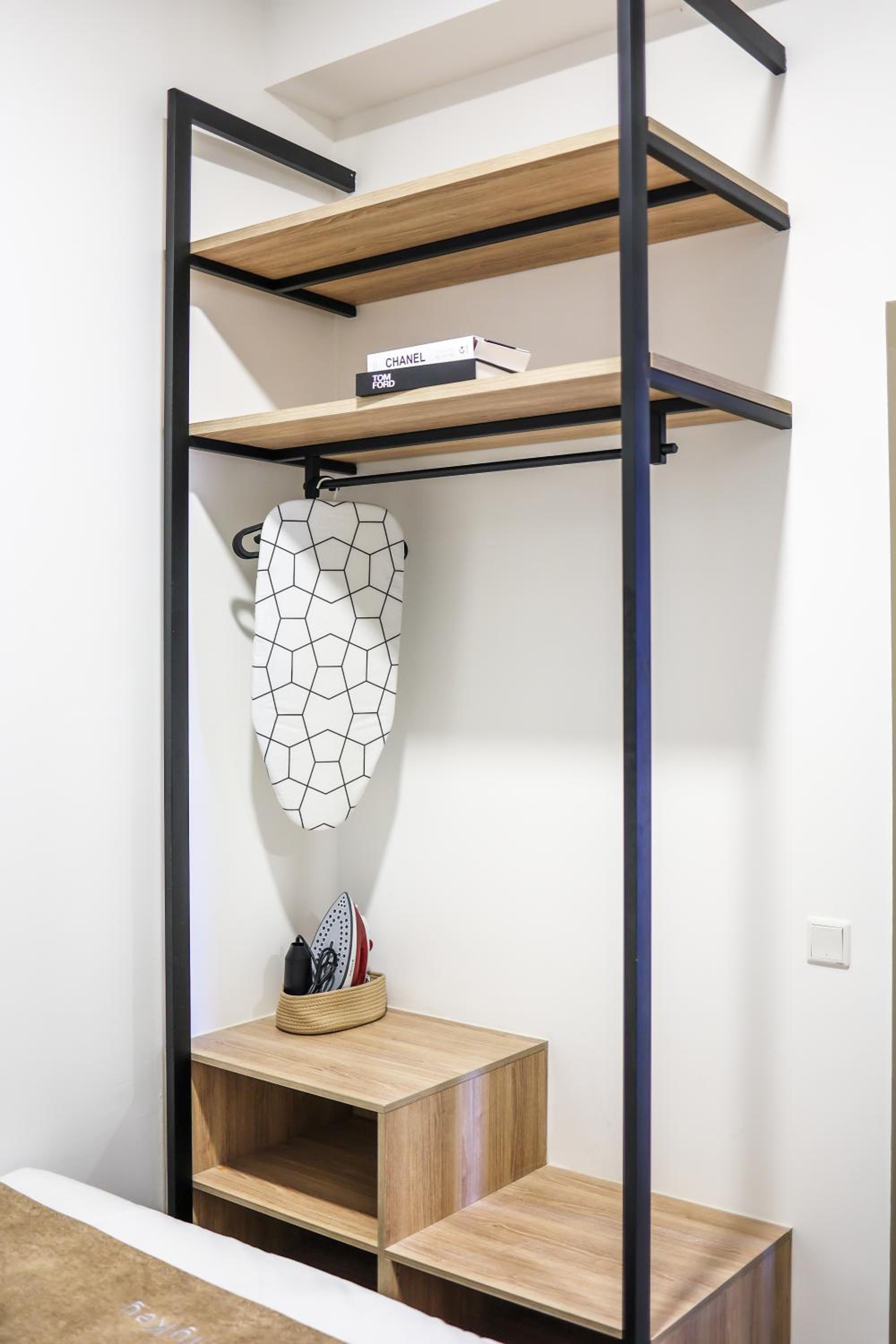 Premium Two-Bedroom - Photo 28