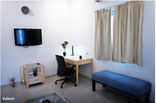 One-Bedroom Apartment - Photo 3