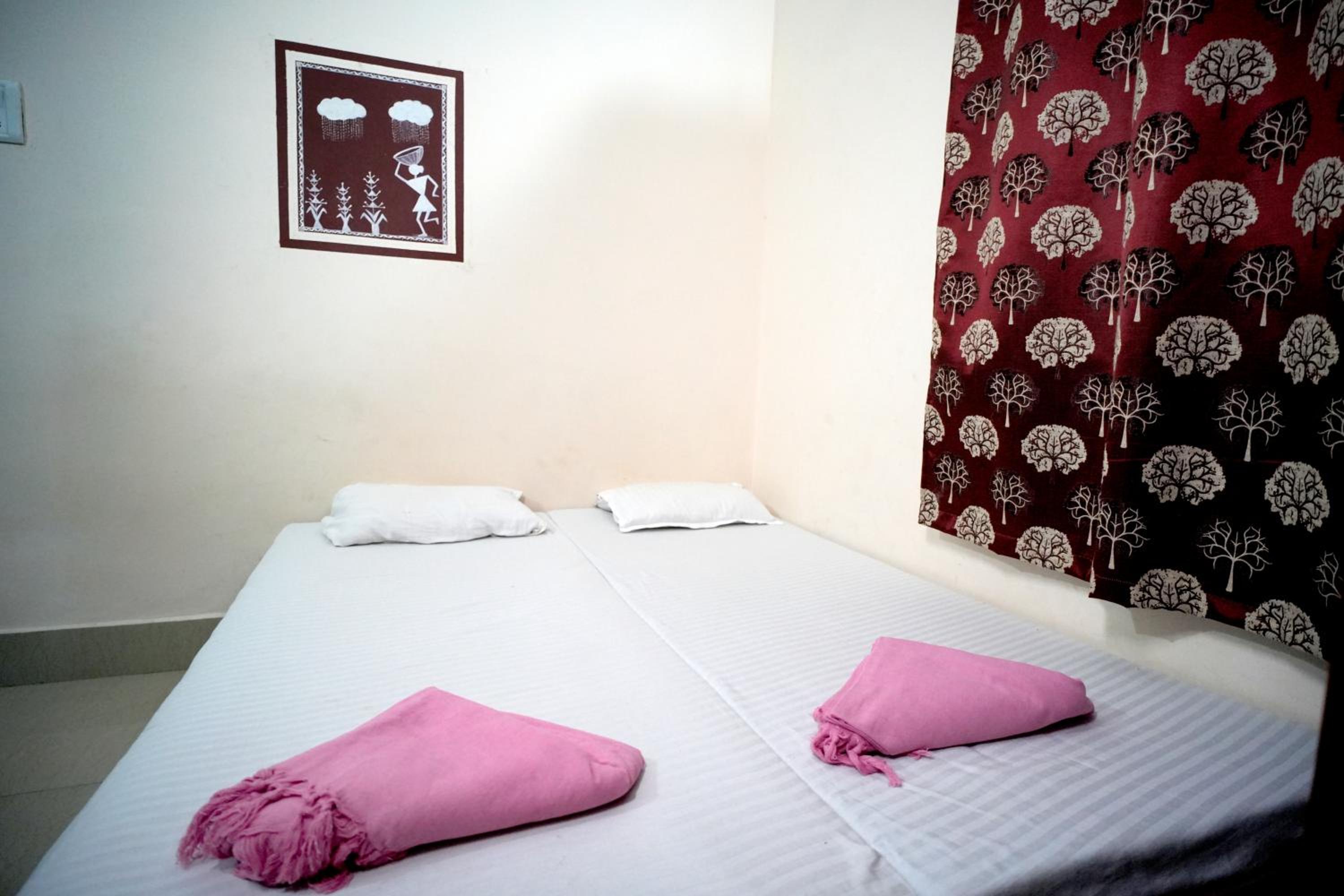 Triple Room With Private Bathroom photo 3
