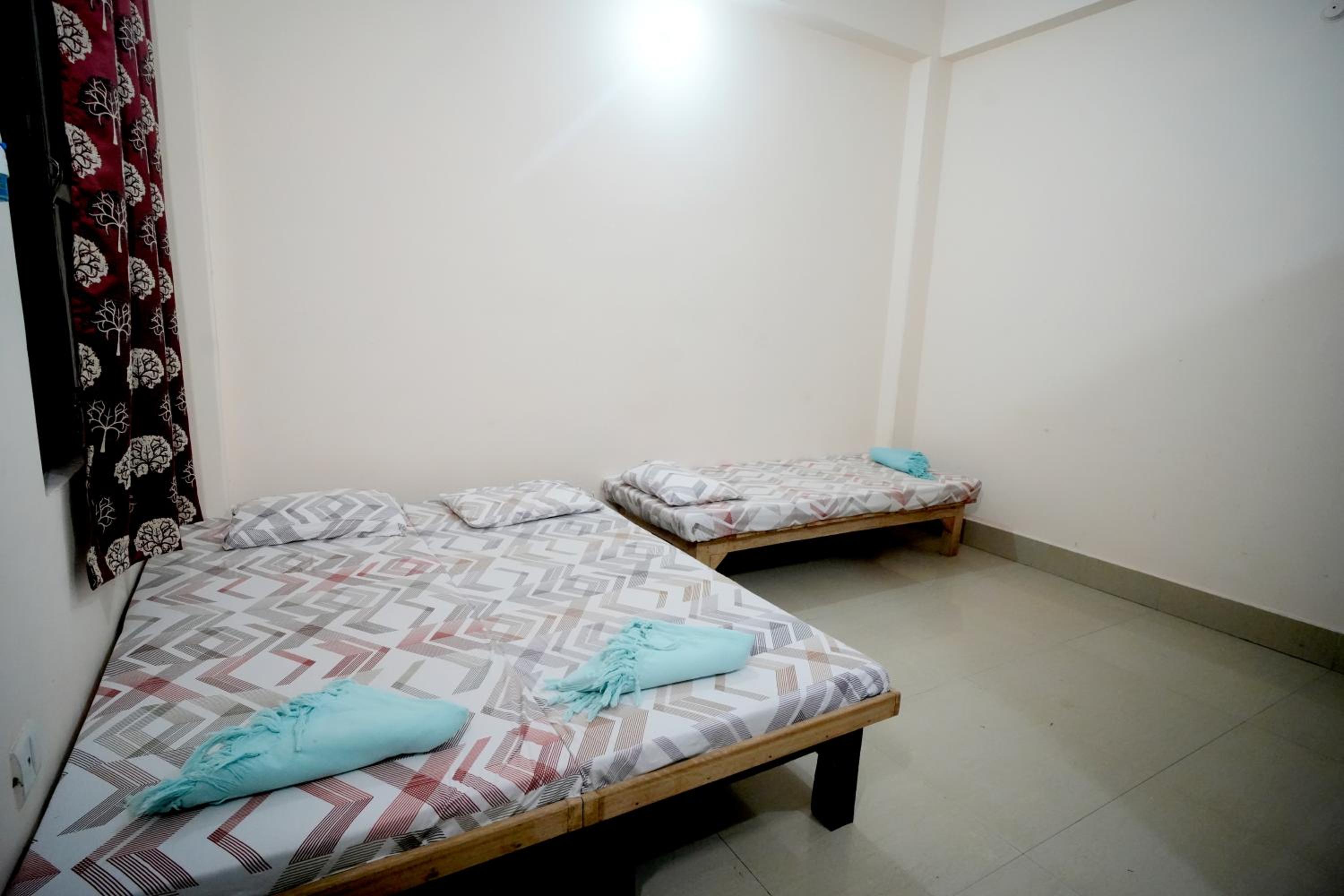 Triple Room With Bathroom photo 1
