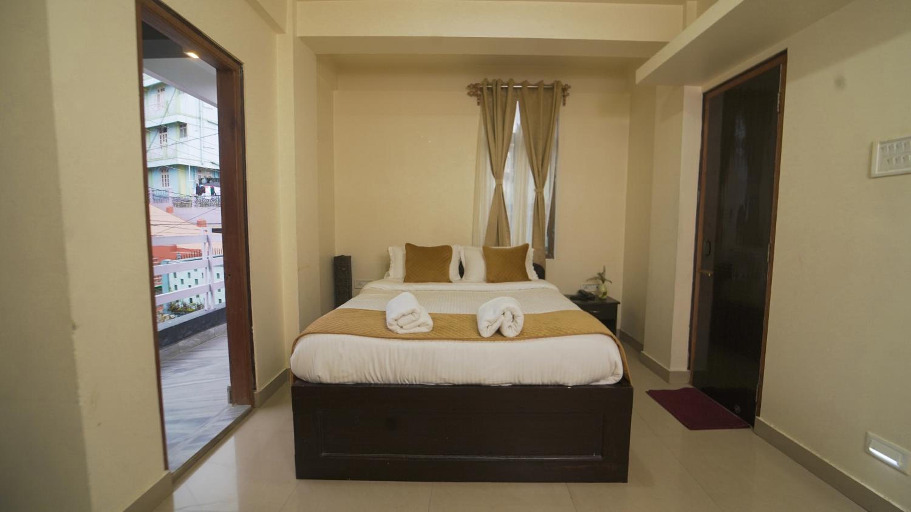 Deluxe Triple Room - Photo 22