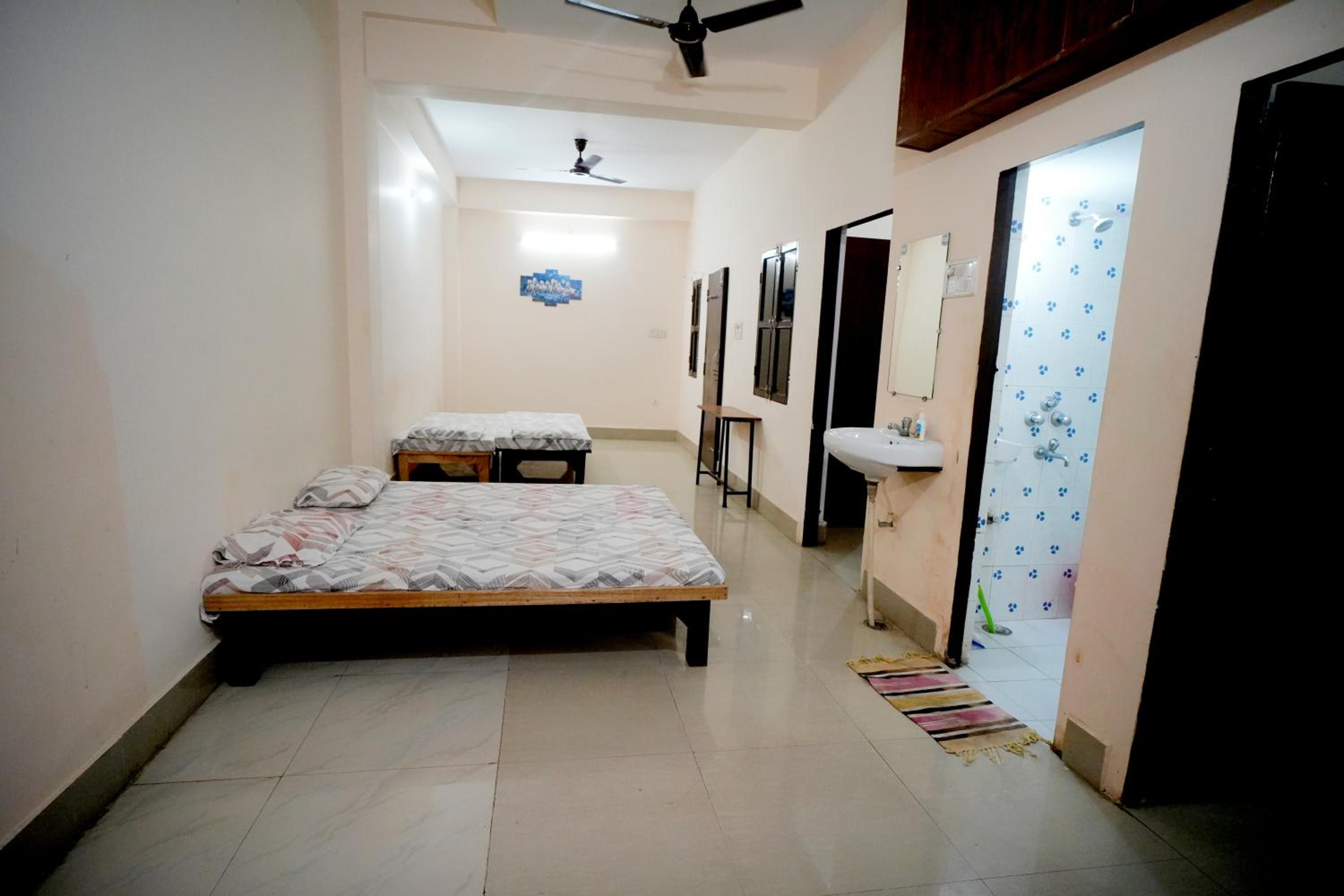 Apartment With Balcony photo 1