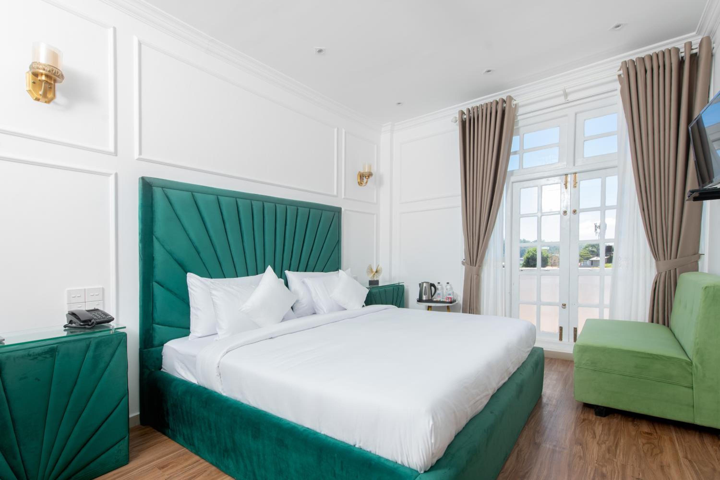 Deluxe Double Room photo 2