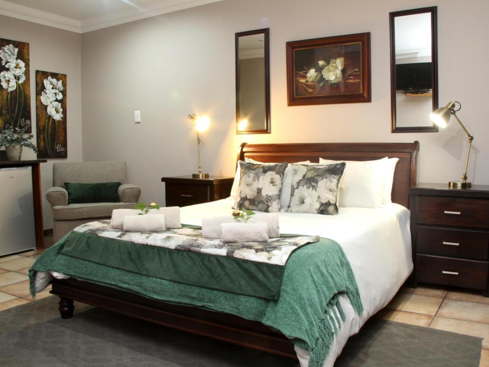 Standard Queen Room photo 1