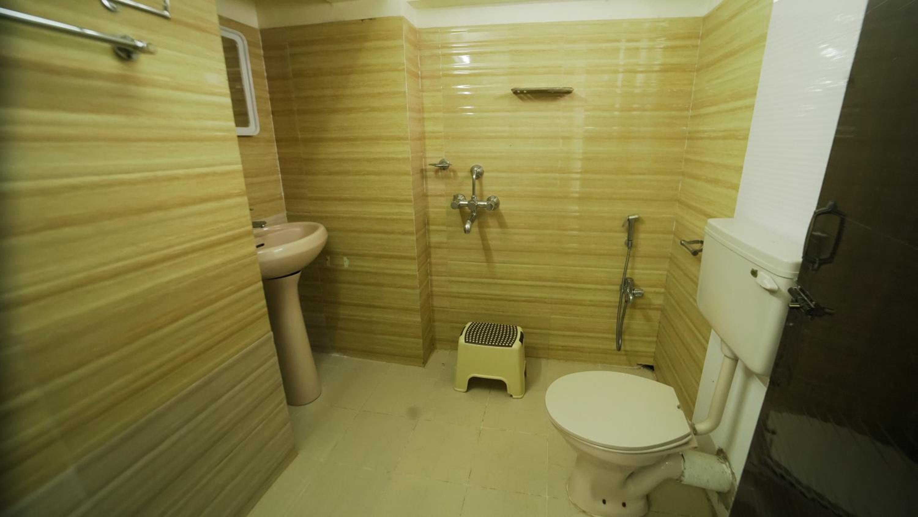 Deluxe Triple Room - Photo 4