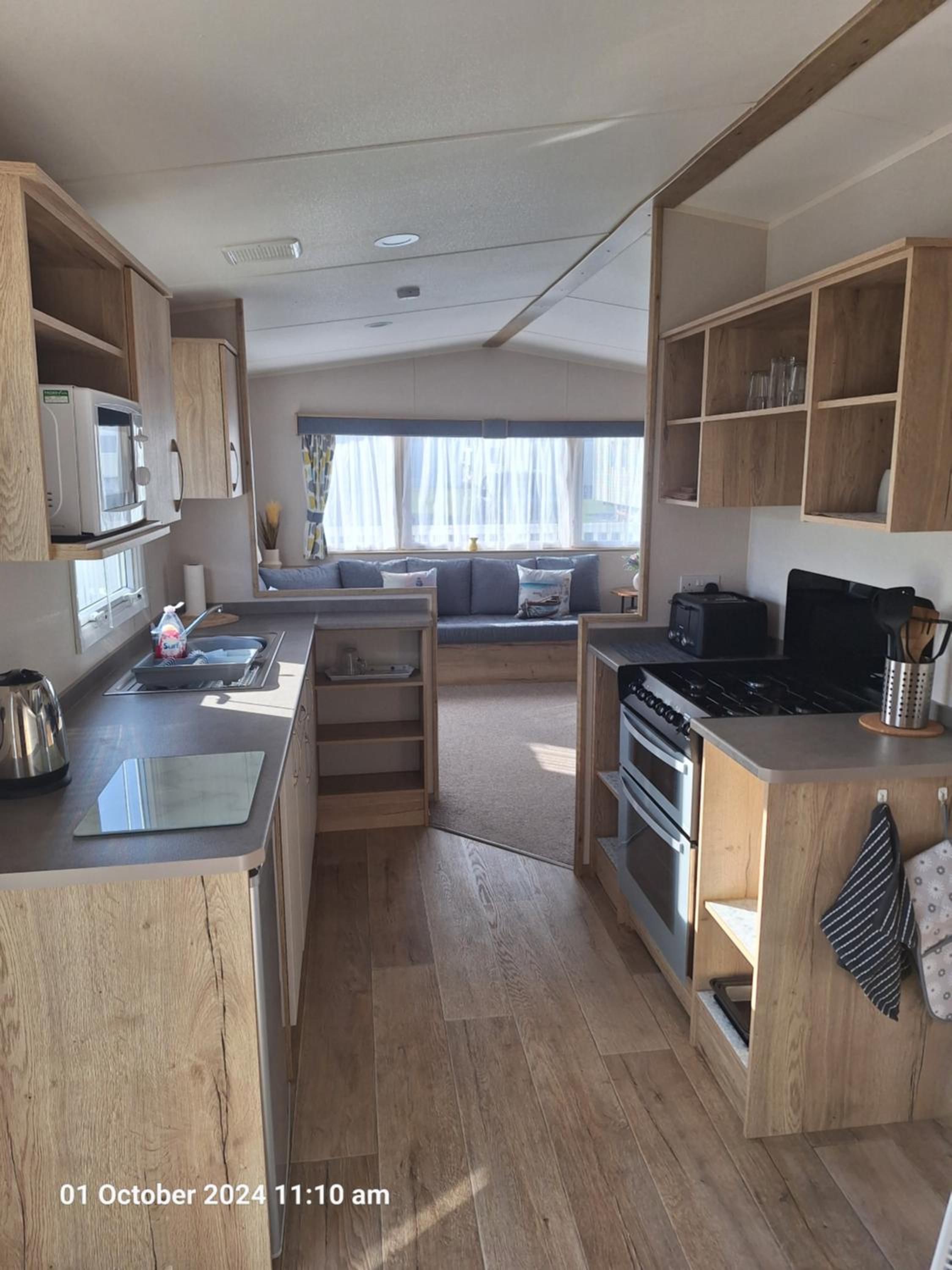 Caravan photo 3