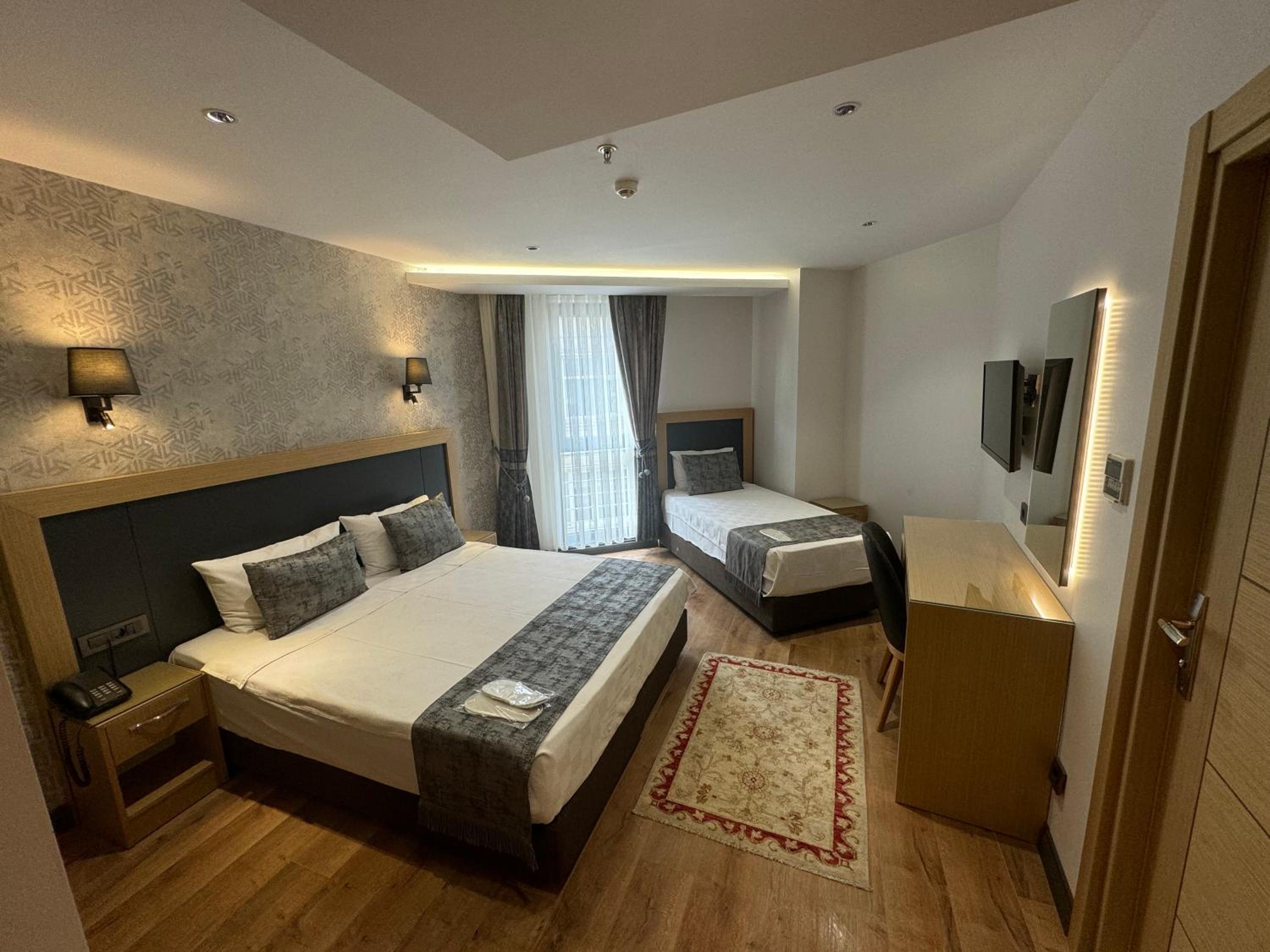 Standard Triple Room photo 1