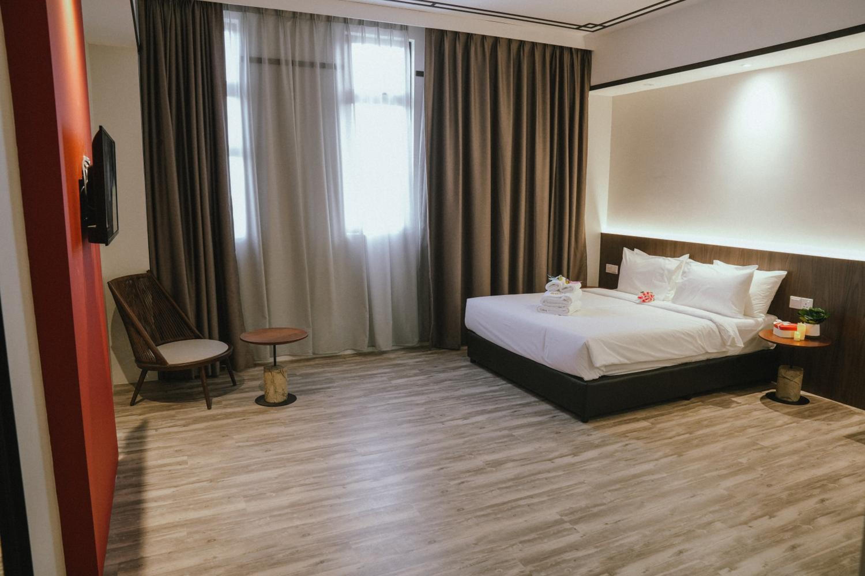 Standard Queen Room photo 2