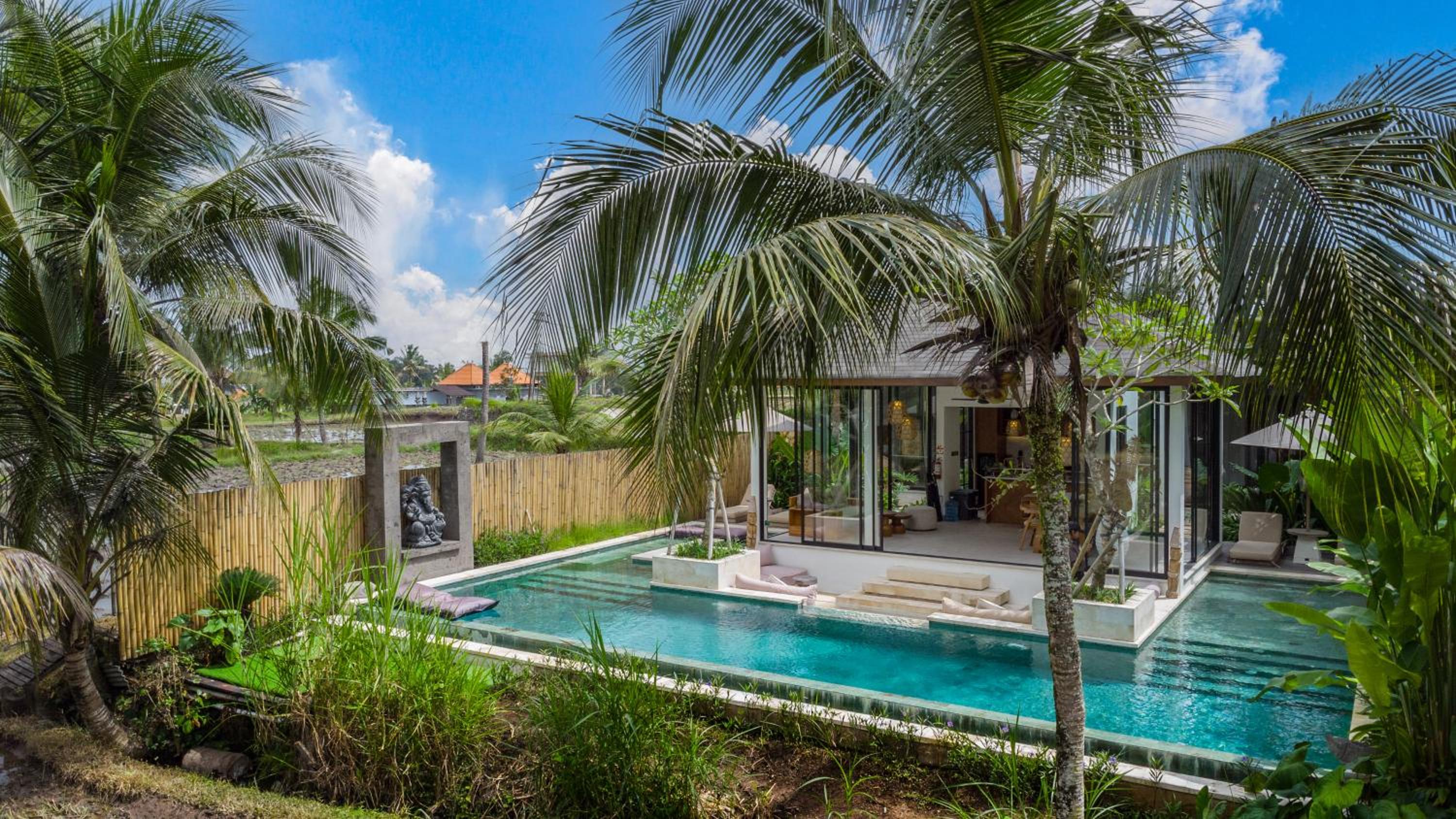Two-Bedroom Villa - Photo 9