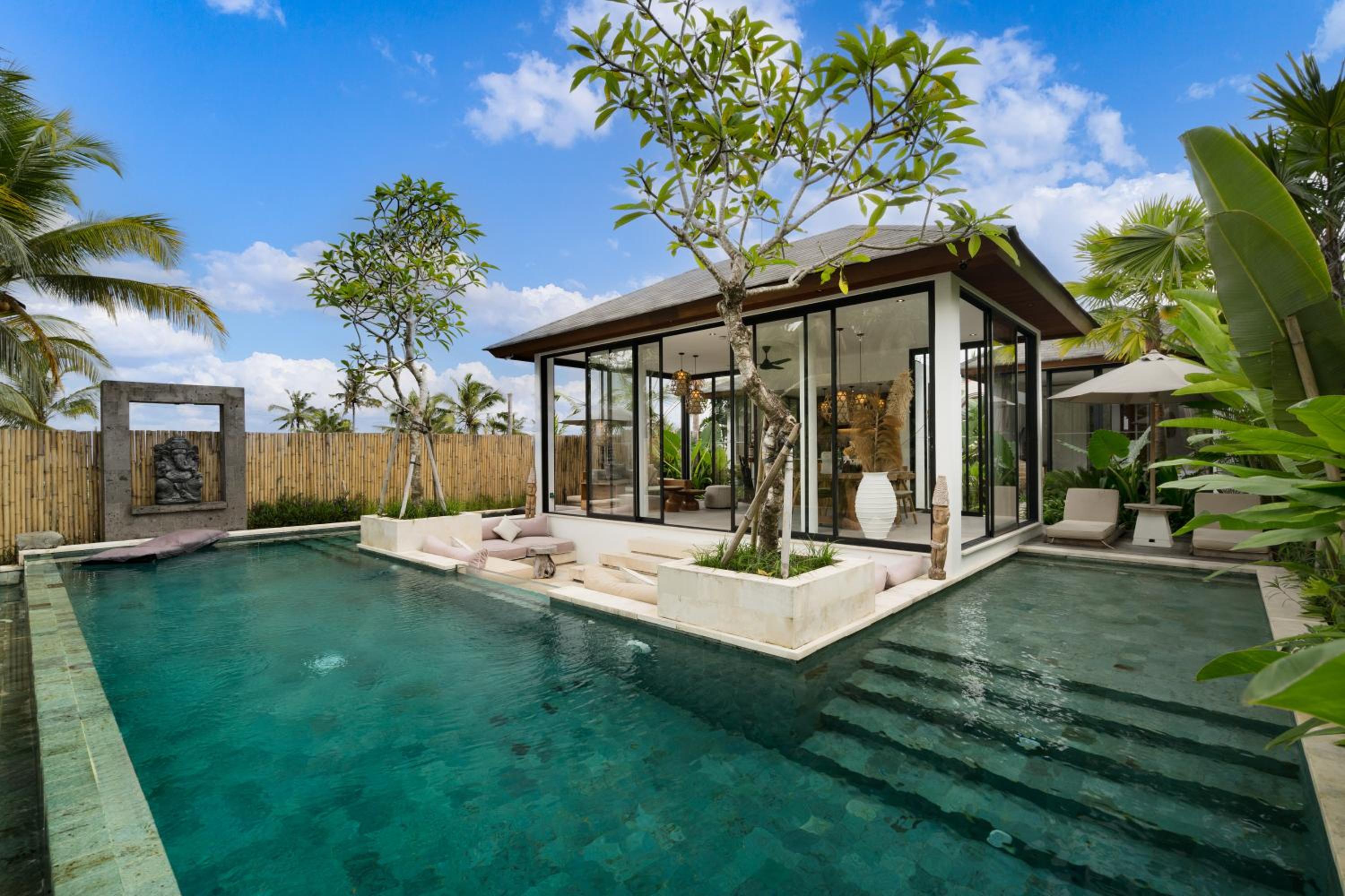 Two-Bedroom Villa - Photo 3