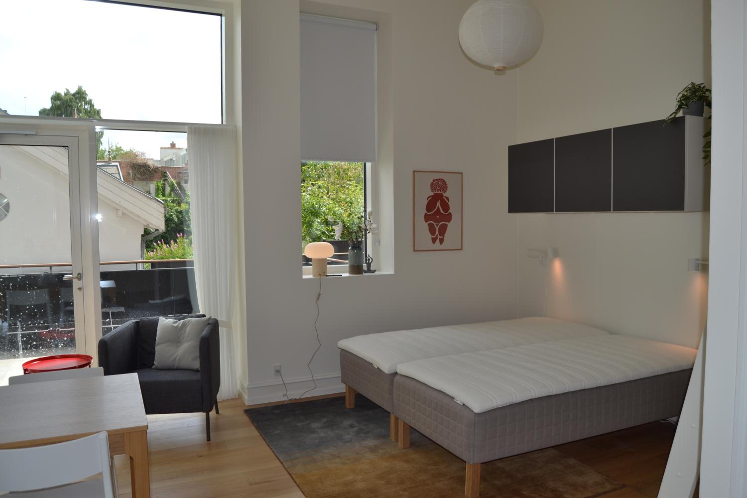 Apartment with Balcony